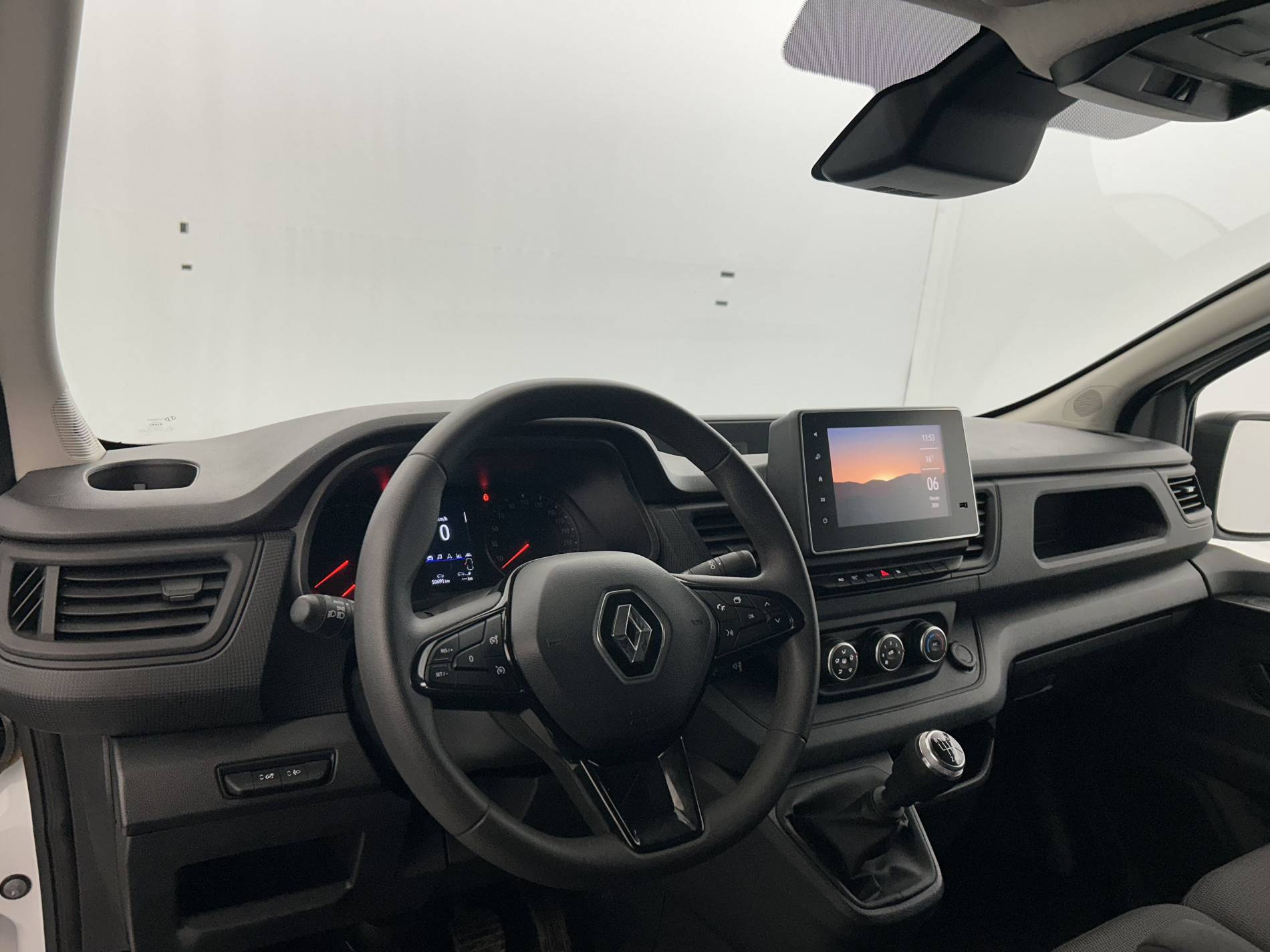 Vente en ligne Renault Trafic 3 Fourgon TRAFIC FGN L2H1 3000 KG BLUE DCI 130 au prix de 23 490 €