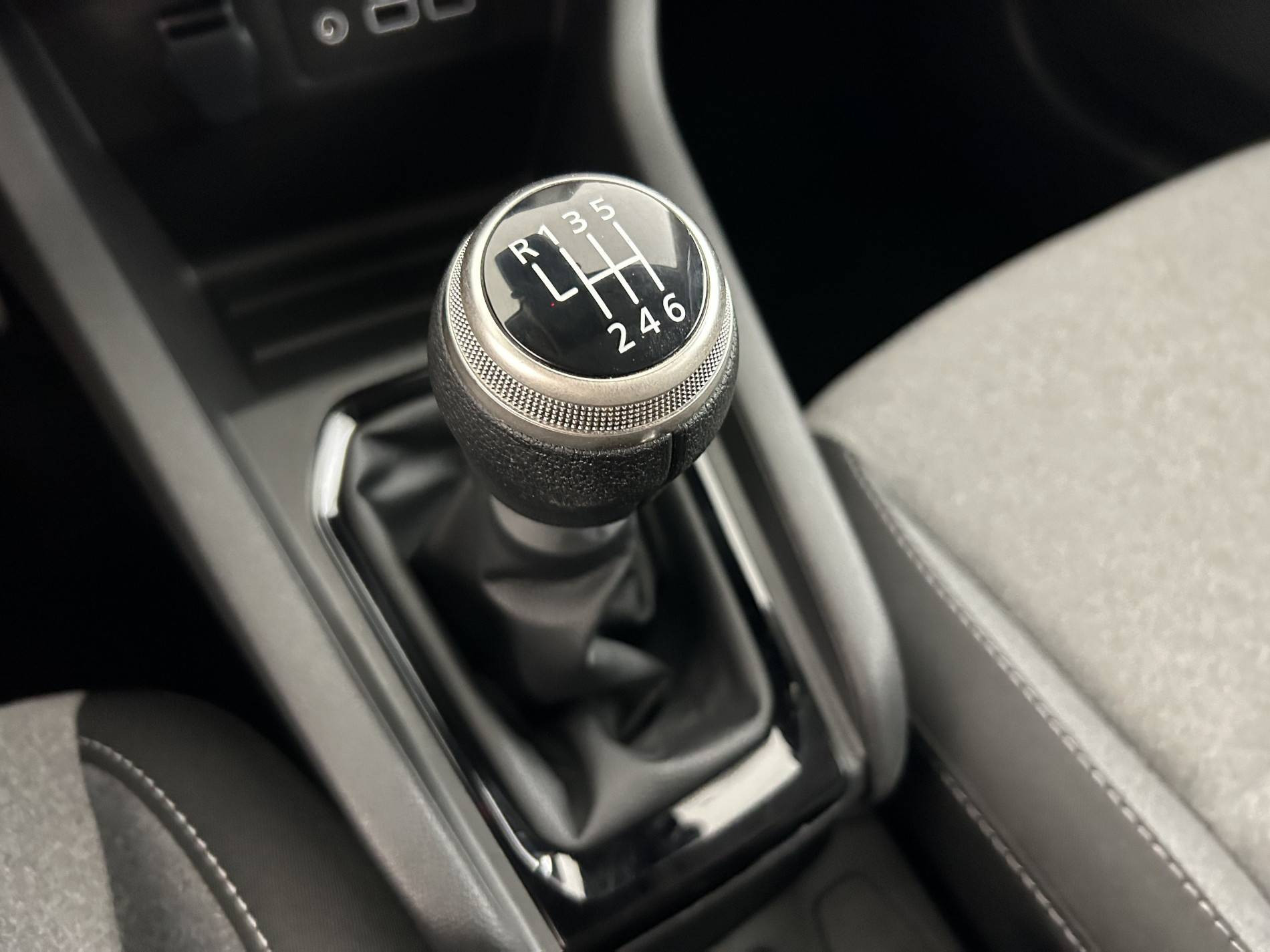 Vente en ligne Renault Clio 5 Clio TCe 90 au prix de 15 990 €