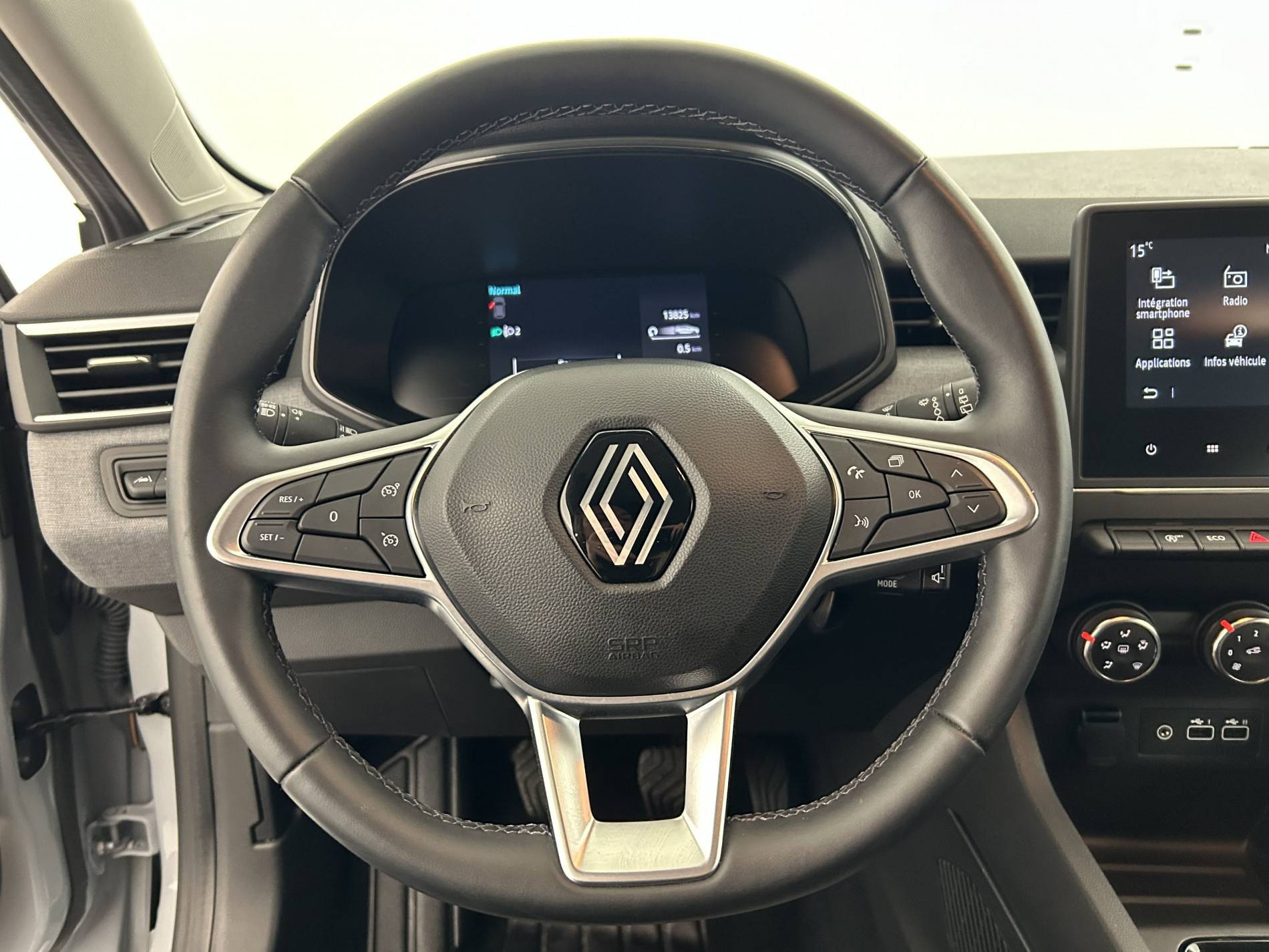 Vente en ligne Renault Clio 5 Clio TCe 90 au prix de 15 990 €