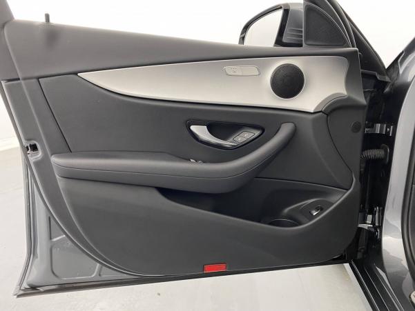 Vente en ligne Mercedes Classe E Break  300 de 9G-Tronic au prix de 36 470 €