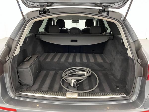 Vente en ligne Mercedes Classe E Break  300 de 9G-Tronic au prix de 36 470 €