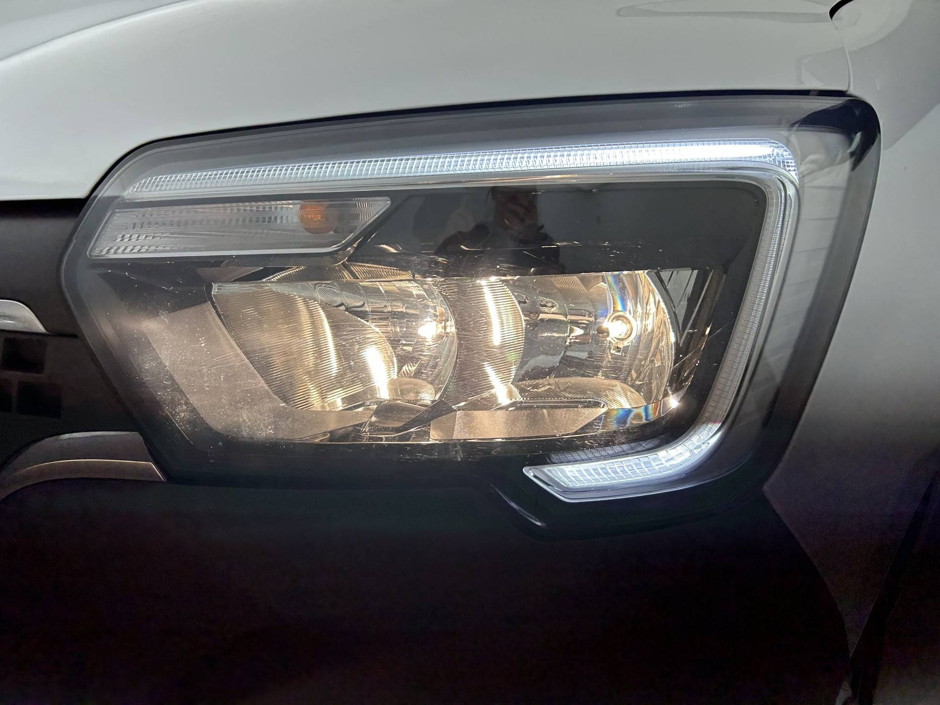 Vente en ligne Renault Master Fourgon MASTER FGN TRAC F3500 L2H2 BLUE DCI 135 au prix de 28 890 €