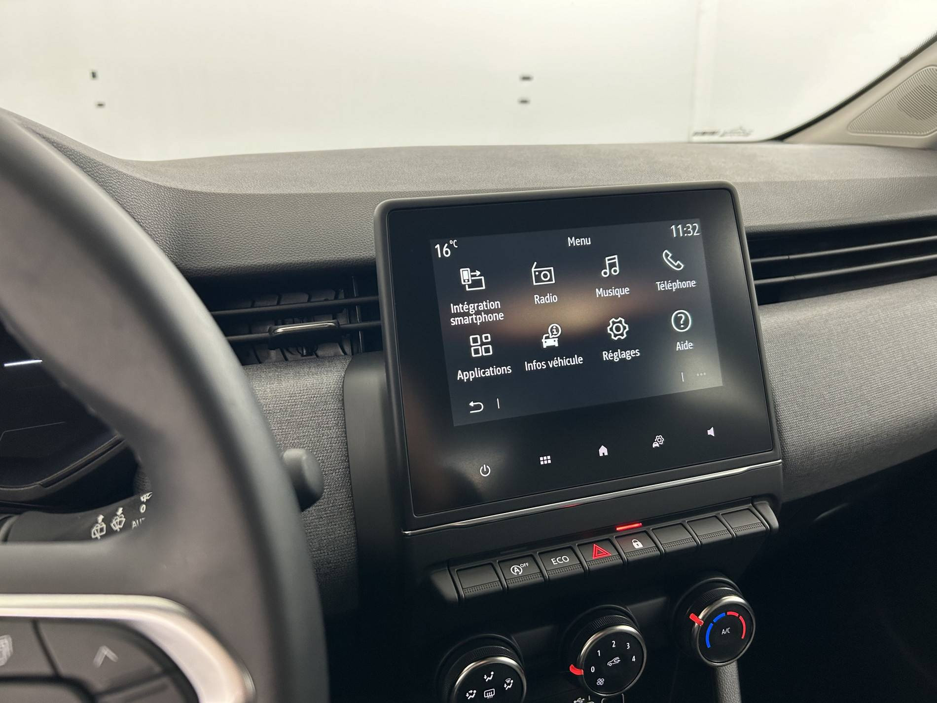 Vente en ligne Renault Clio 5 Clio TCe 90 au prix de 15 990 €