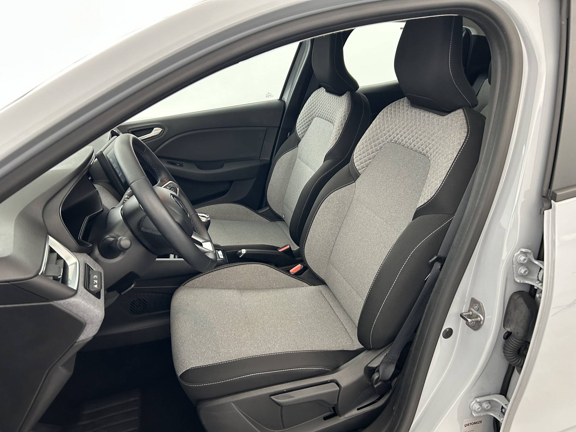 Vente en ligne Renault Clio 5 Clio TCe 90 au prix de 15 990 €