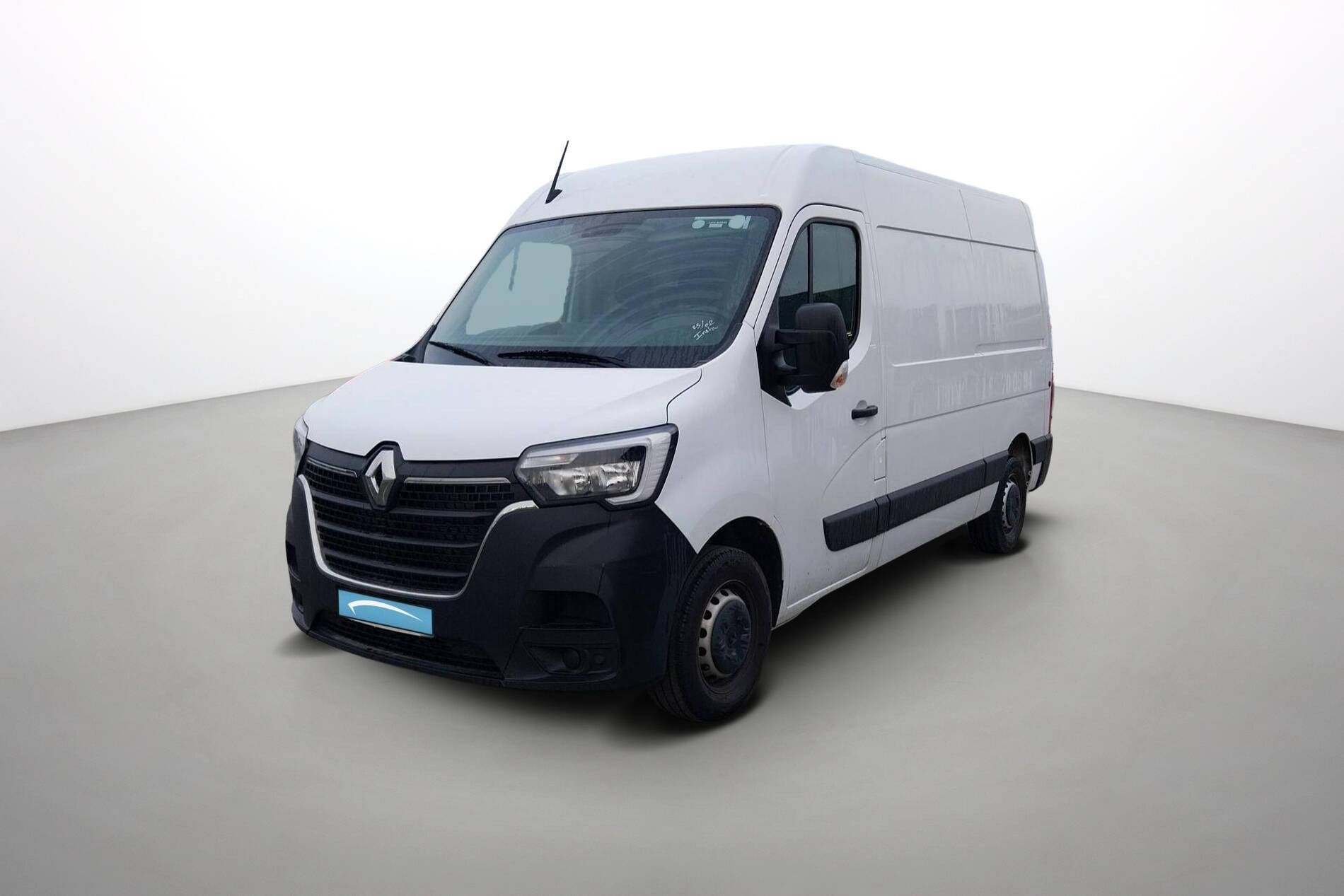 Renault Master Fourgon MASTER FGN TRAC F3500 L2H2 BLUE DCI 135 occasion de 2024 en vente à Quimper