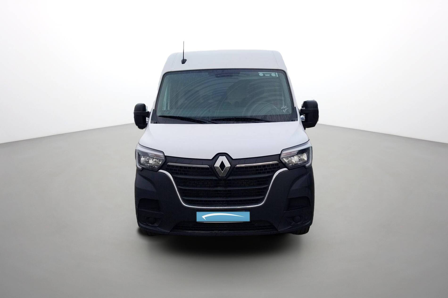 Vente en ligne Renault Master Fourgon MASTER FGN TRAC F3500 L2H2 BLUE DCI 135 au prix de 24 990 €