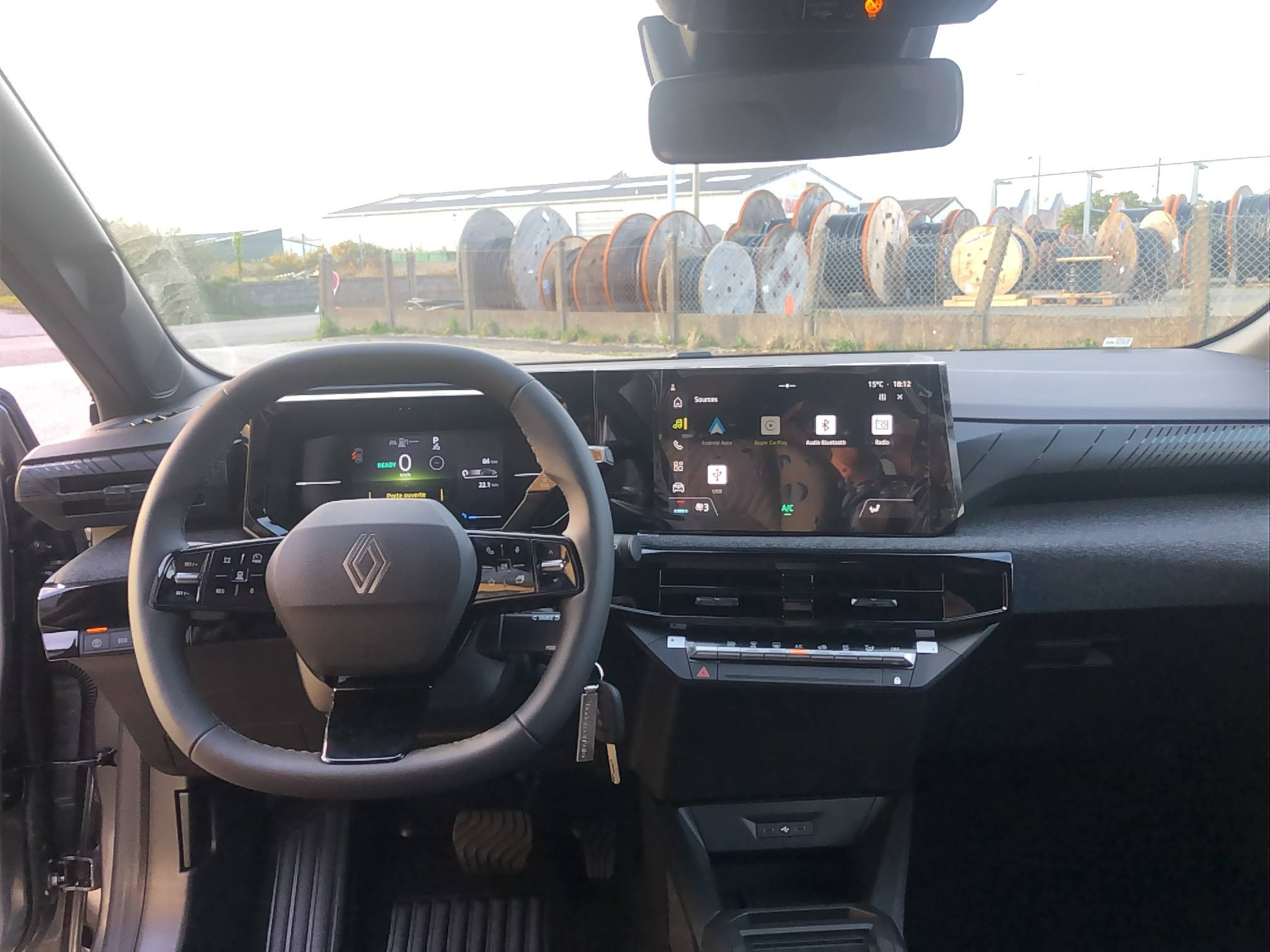 Vente en ligne Renault Clio 6 Clio E-Tech full hybrid 160 ch au prix de 24 490 €