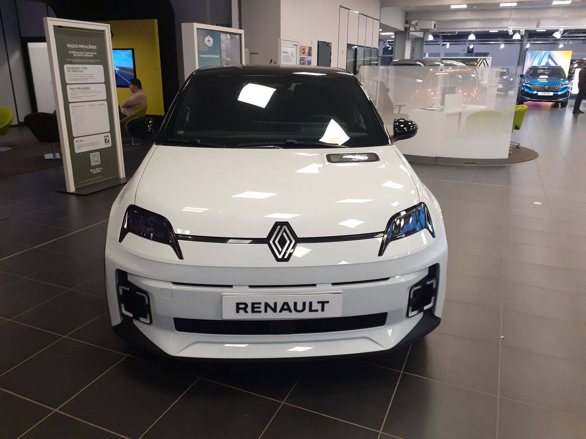 Vente en ligne Renault R5 E-Tech  150 ch autonomie confort au prix de 28 990 €