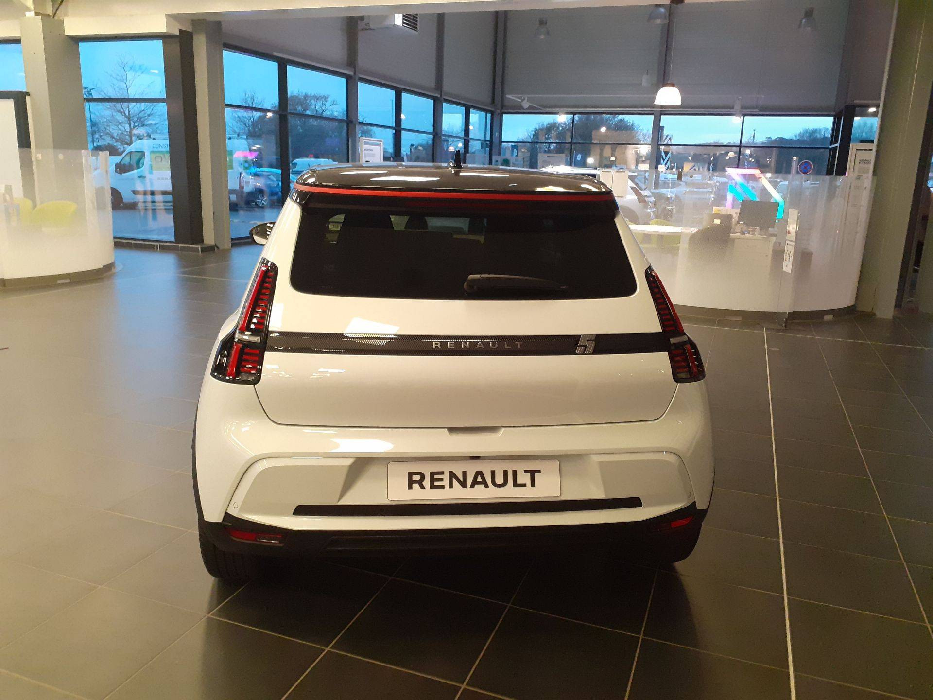 Vente en ligne Renault R5 E-Tech  150 ch autonomie confort au prix de 28 990 €