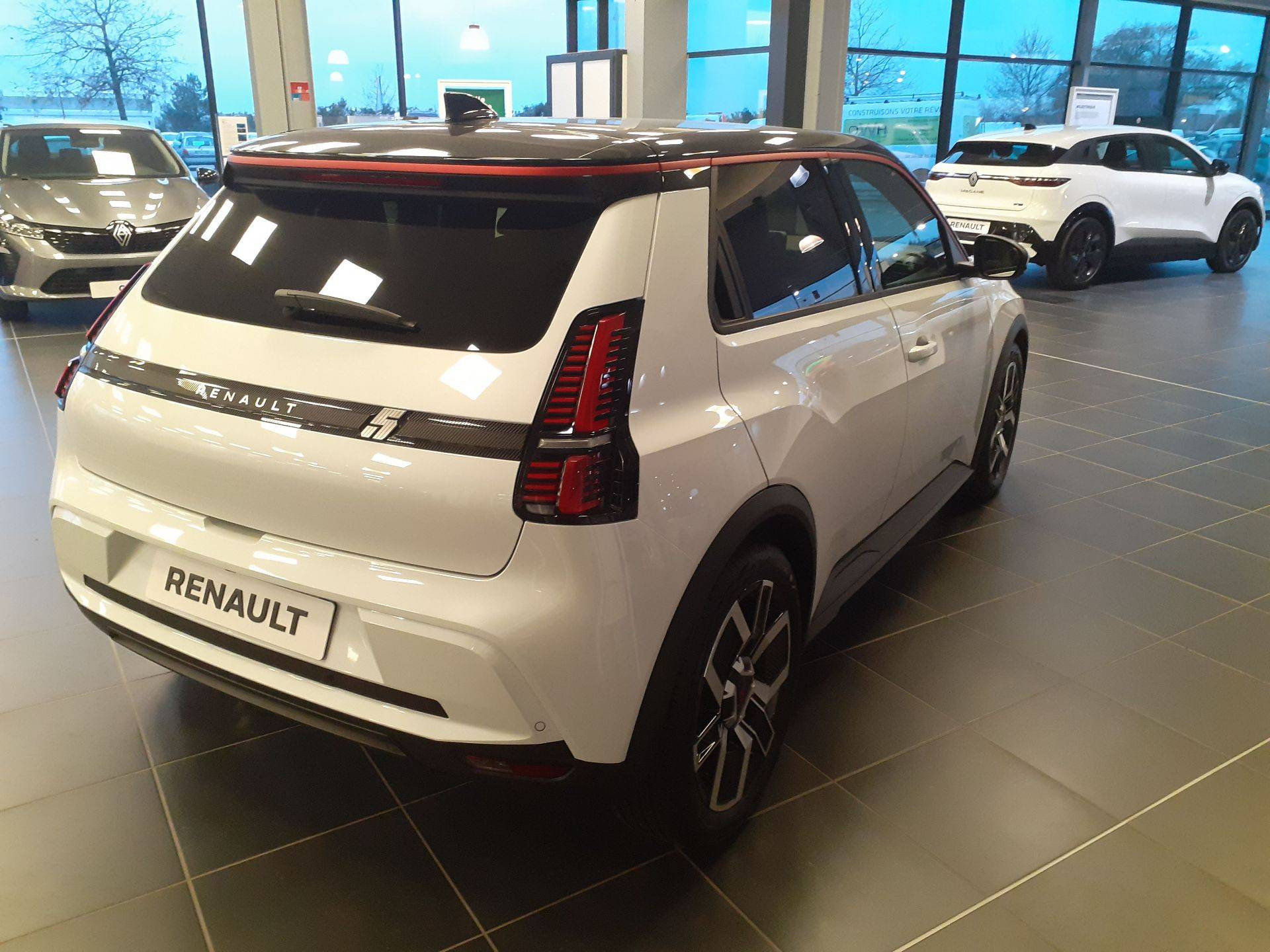 Vente en ligne Renault R5 E-Tech  150 ch autonomie confort au prix de 28 990 €