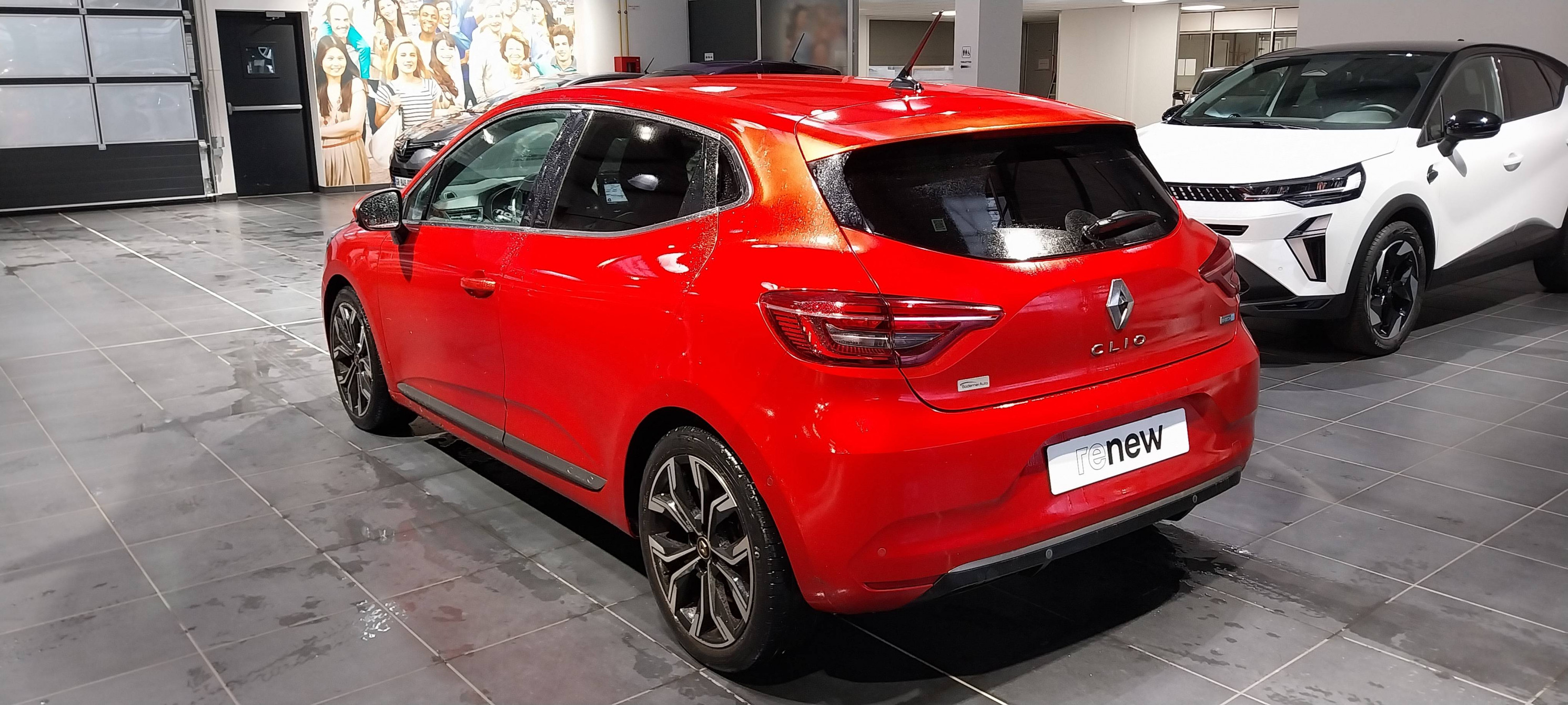 Vente en ligne Renault Clio 5 Clio E-Tech 140 au prix de 16 490 €