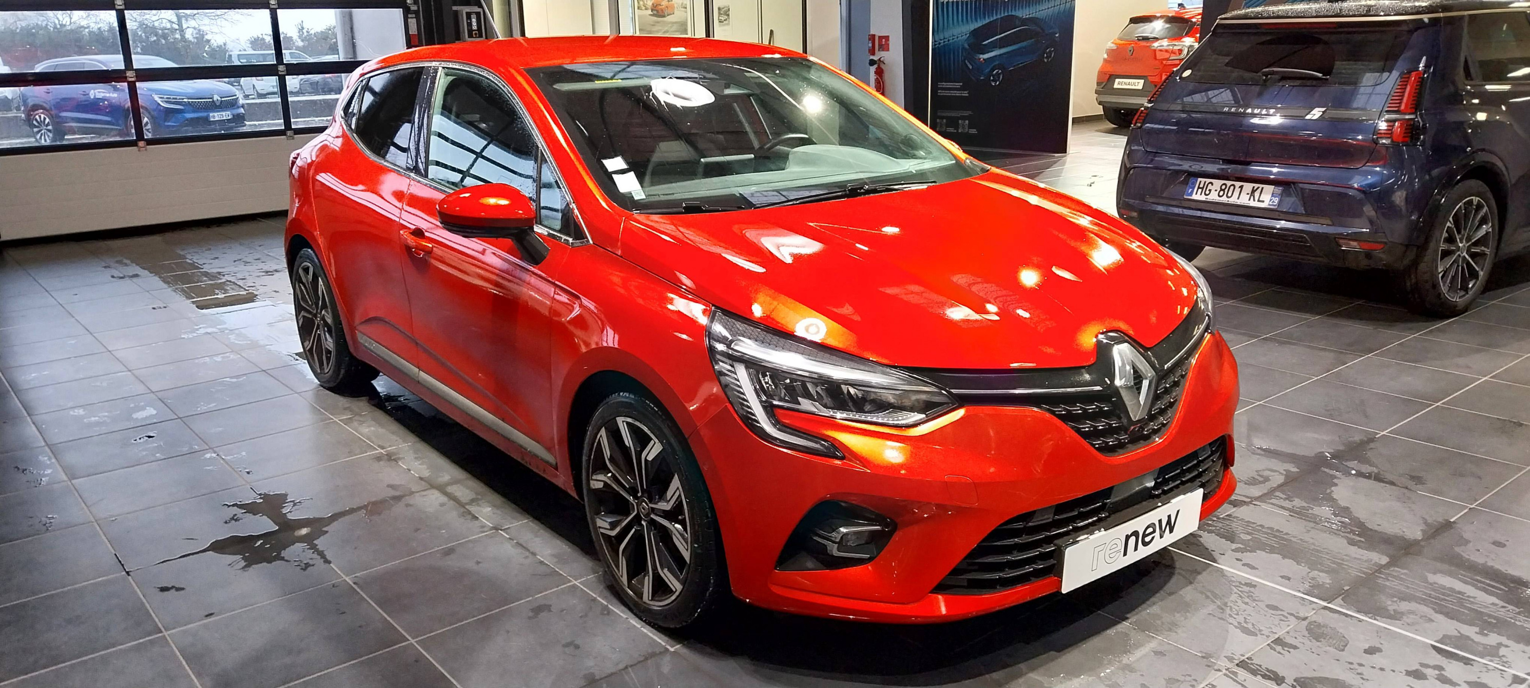 Vente en ligne Renault Clio 5 Clio E-Tech 140 au prix de 16 490 €