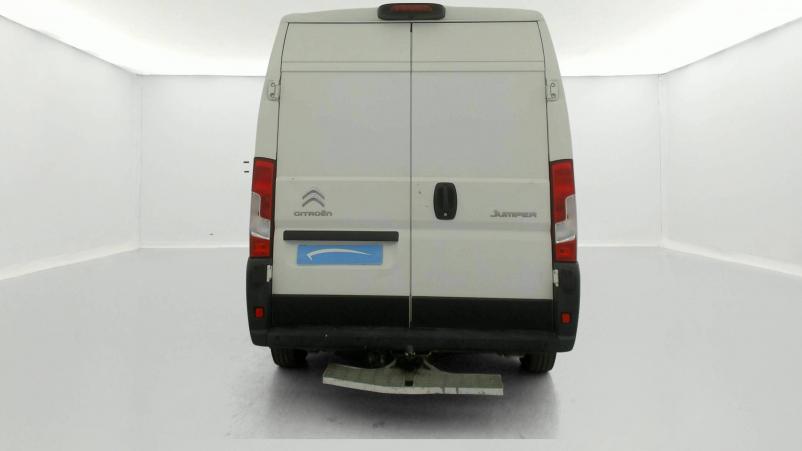 Vente en ligne Citroën Jumper Fourgon JUMPER TOLE 33 L2H2 BLUEHDi 160 BVM6 au prix de 21 490 €