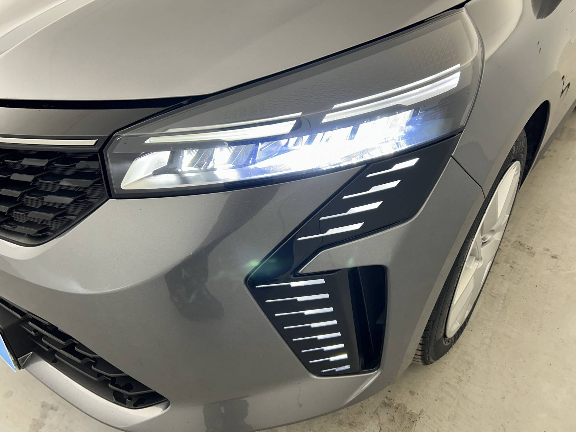 Vente en ligne Renault Clio 5 Clio E-Tech full hybrid 145 ch GSR2 au prix de 19 990 €