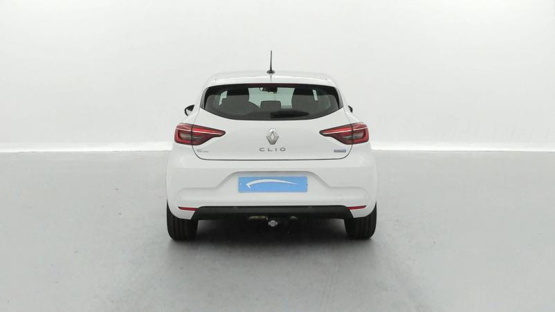 Vente en ligne Renault Clio 5 Clio E-Tech 140 - 21N au prix de 18 990 €