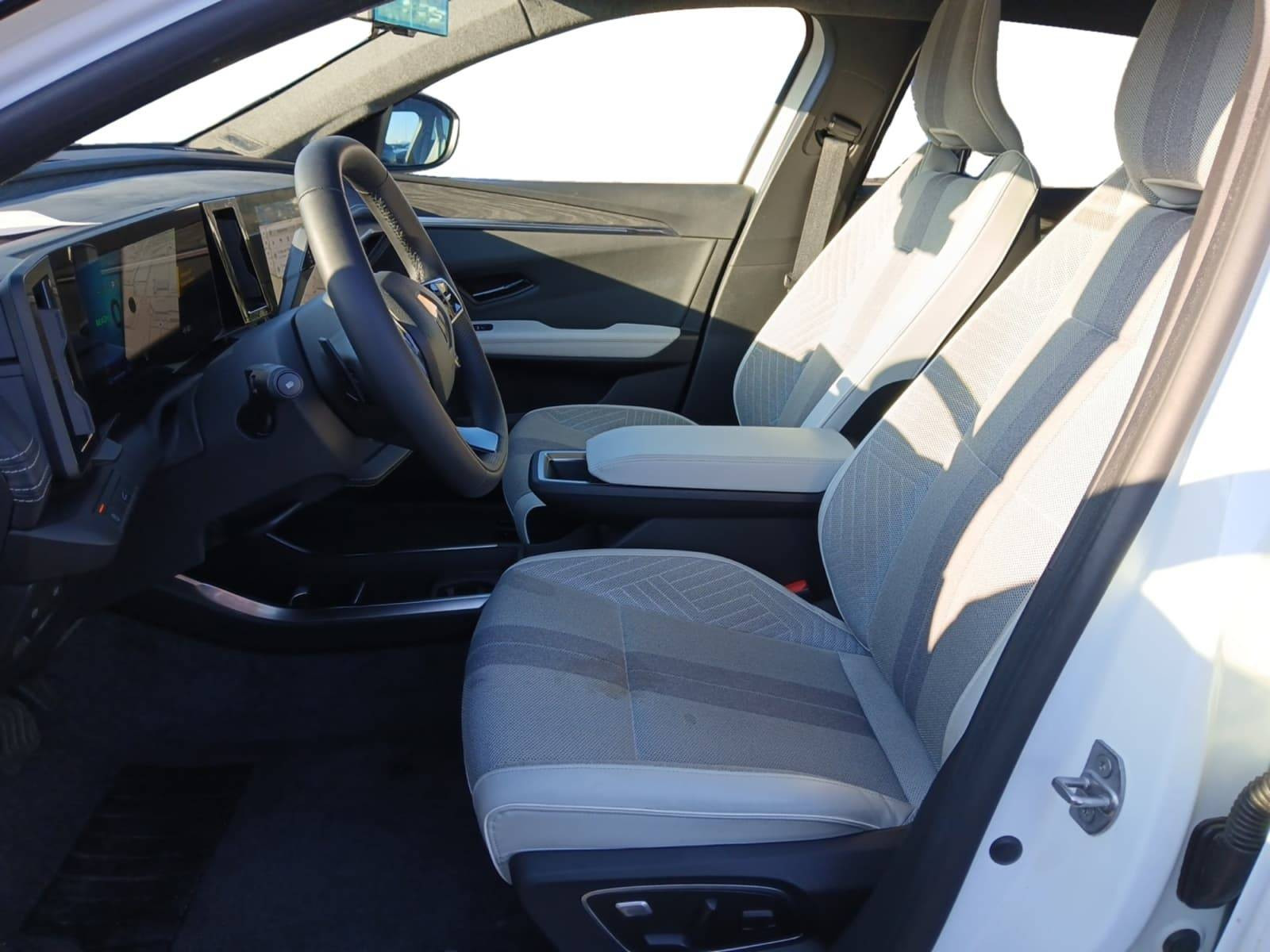 Vente en ligne Renault Scenic E-Tech  220 ch grande autonomie au prix de 40 890 €