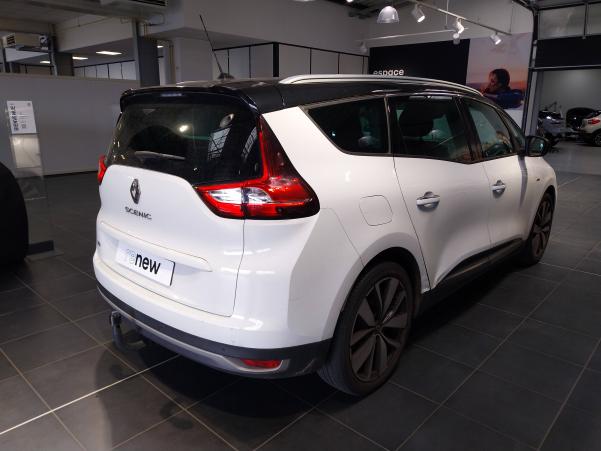Vente en ligne Renault Grand Scenic 4 Grand Scenic Blue dCi 120 EDC au prix de 21 470 €