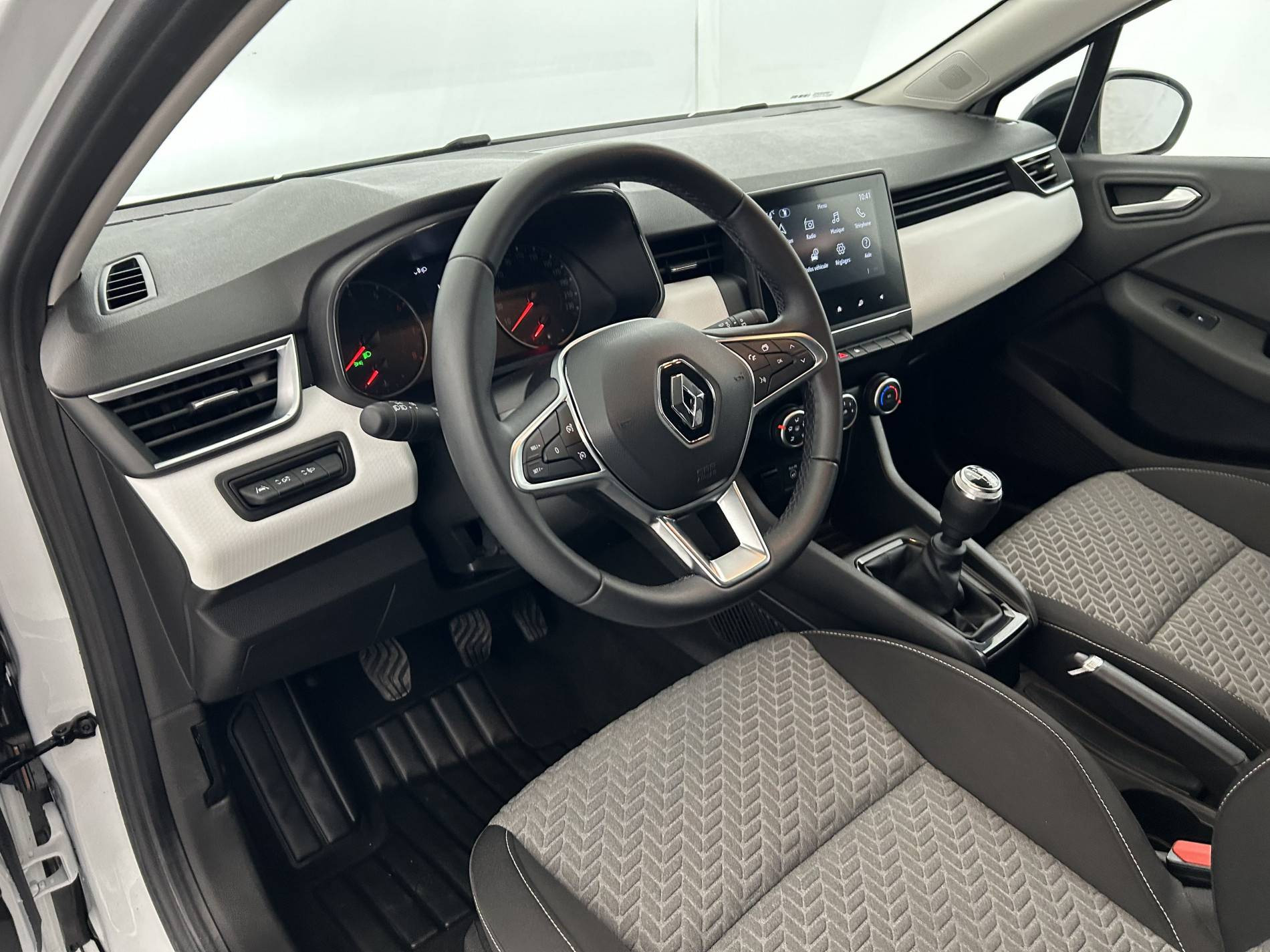 Vente en ligne Renault Clio 5 Clio TCe 90 au prix de 14 990 €