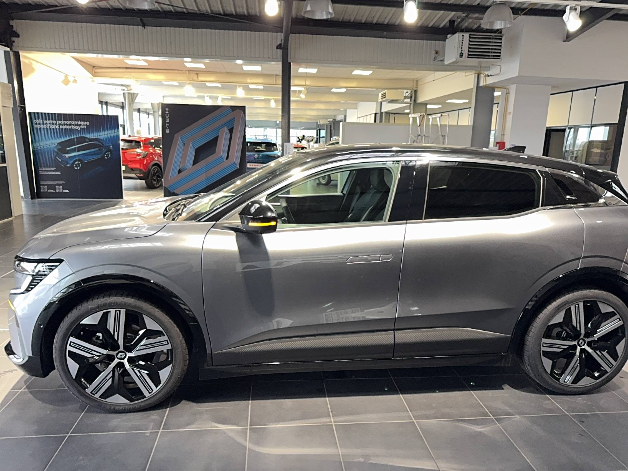 Vente en ligne Renault Megane E-Tech  220 ch autonomie confort GSR2 au prix de 36 490 €