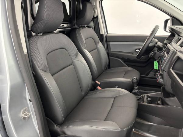 Vente en ligne Renault Express Van KANGOO  BLUE DCI 95 - 22 au prix de 17 450 €