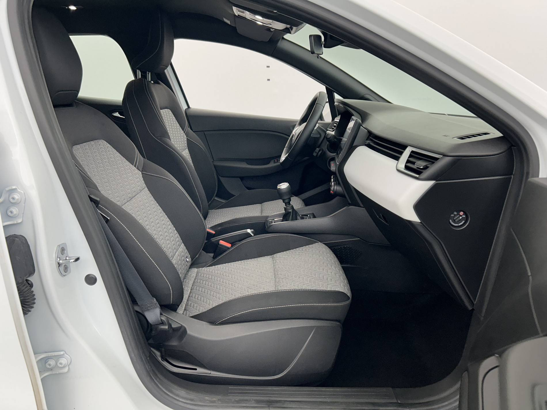 Vente en ligne Renault Clio 5 Clio TCe 90 - 21N au prix de 14 890 €