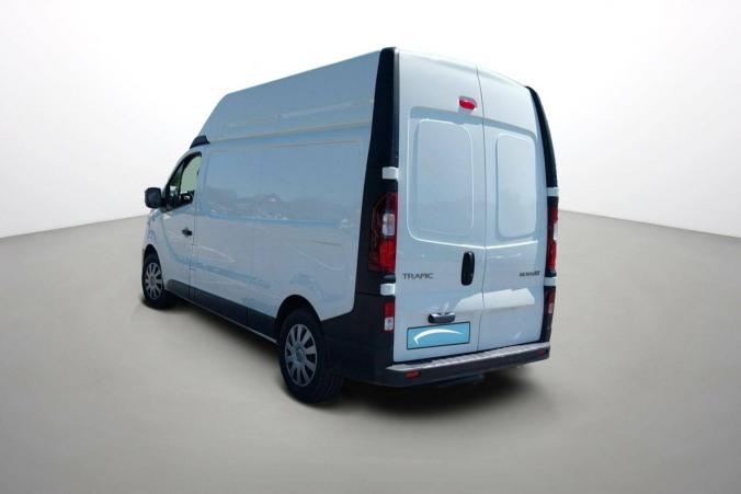 Vente en ligne Renault Trafic 3 Fourgon TRAFIC FGN L2H2 1200 KG DCI 145 ENERGY au prix de 20 870 €