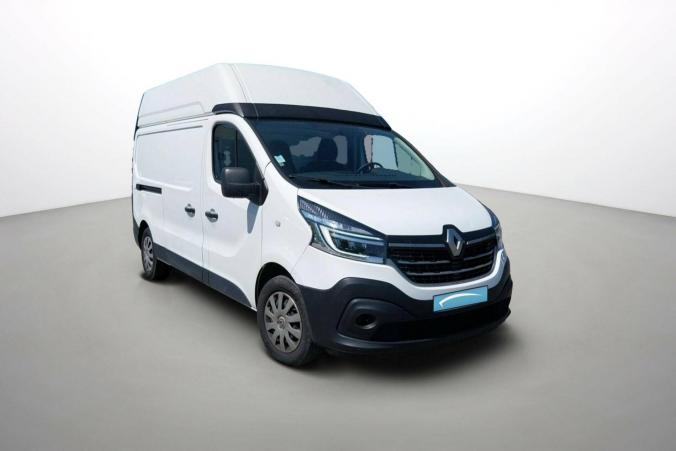 Vente en ligne Renault Trafic 3 Fourgon TRAFIC FGN L2H2 1200 KG DCI 145 ENERGY au prix de 20 870 €