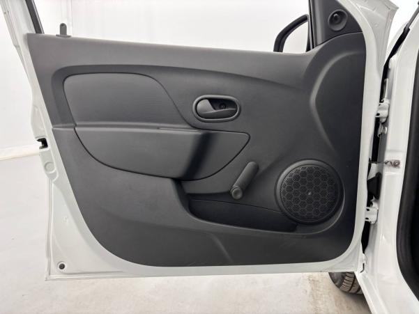 Vente en ligne Dacia Logan 2  SCe 75 au prix de 10 850 €