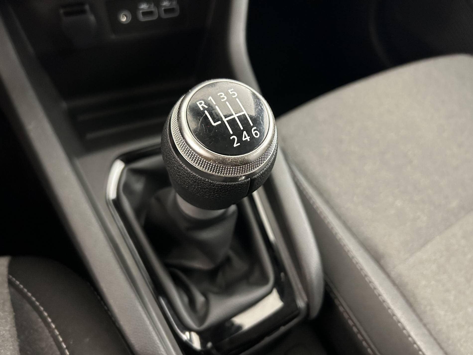 Vente en ligne Renault Clio 5 Clio TCe 90 au prix de 16 490 €