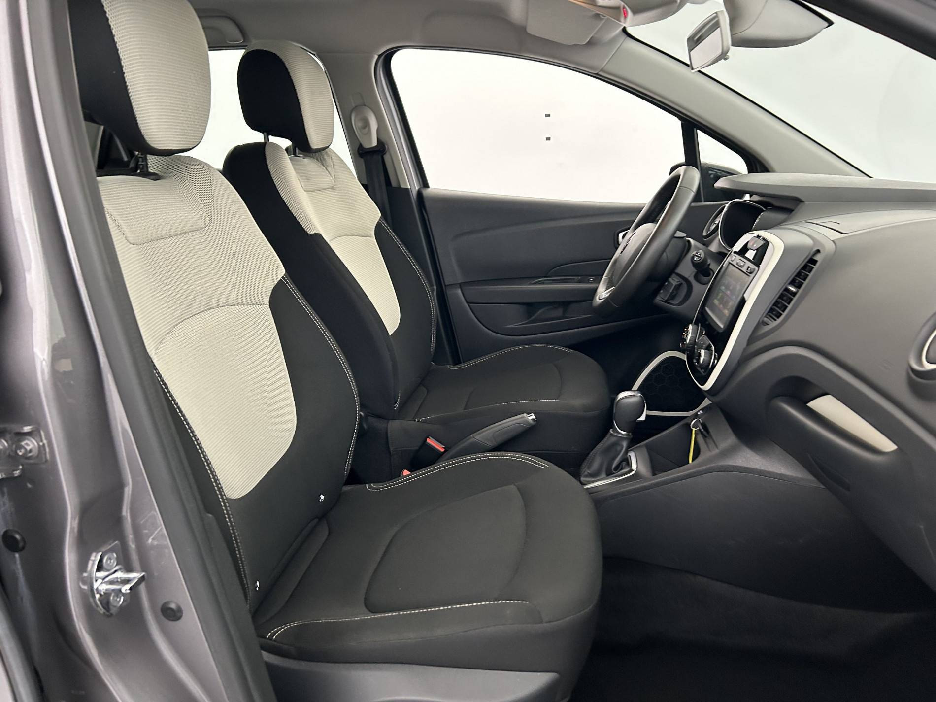 Vente en ligne Renault Captur  TCe 120 Energy EDC au prix de 13 990 €