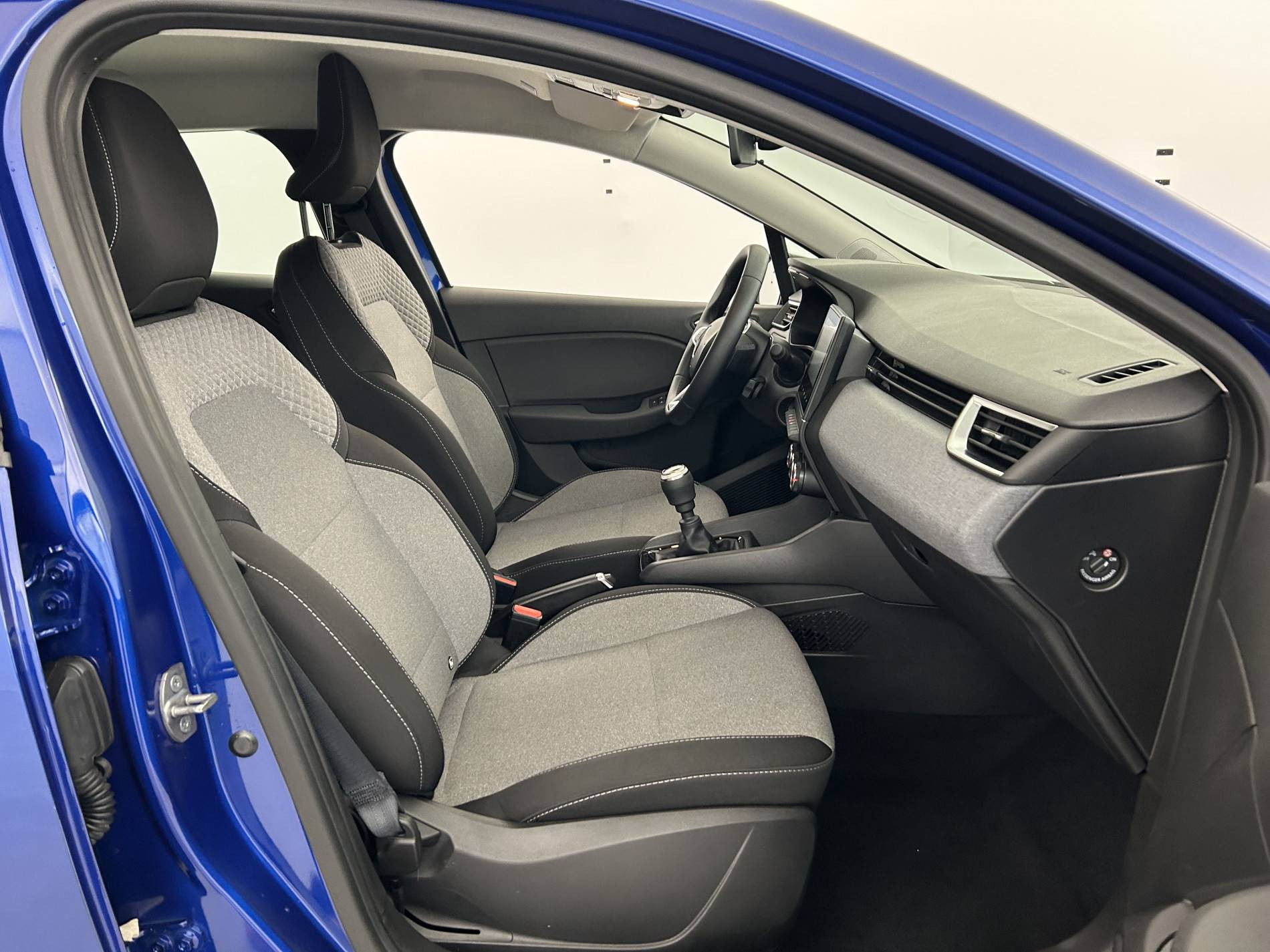 Vente en ligne Renault Clio 5 Clio TCe 90 au prix de 16 490 €