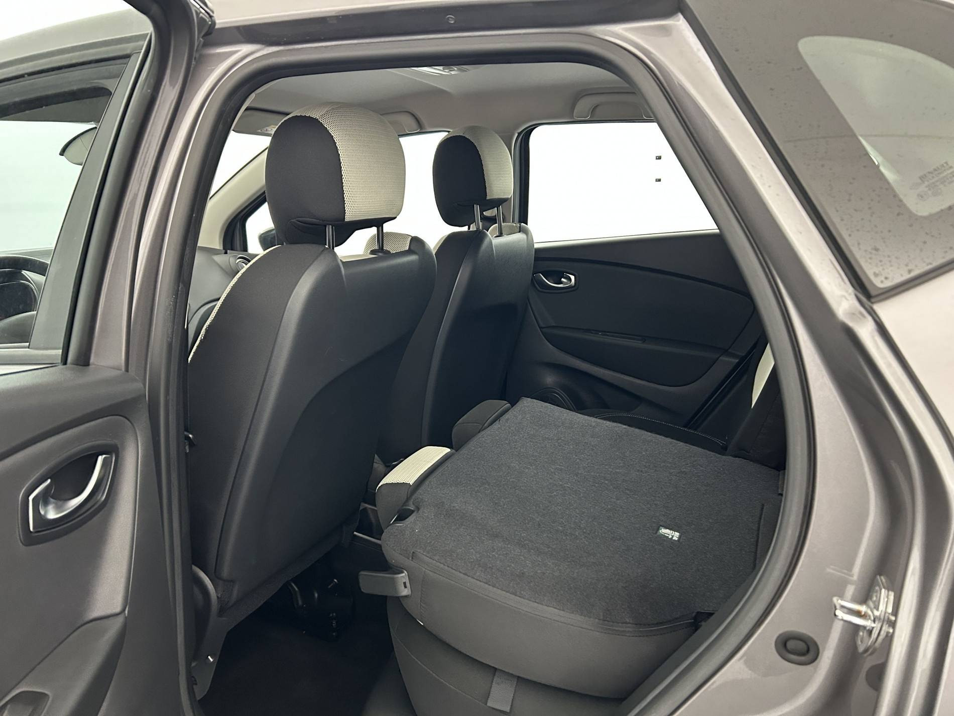 Vente en ligne Renault Captur  TCe 120 Energy EDC au prix de 13 990 €