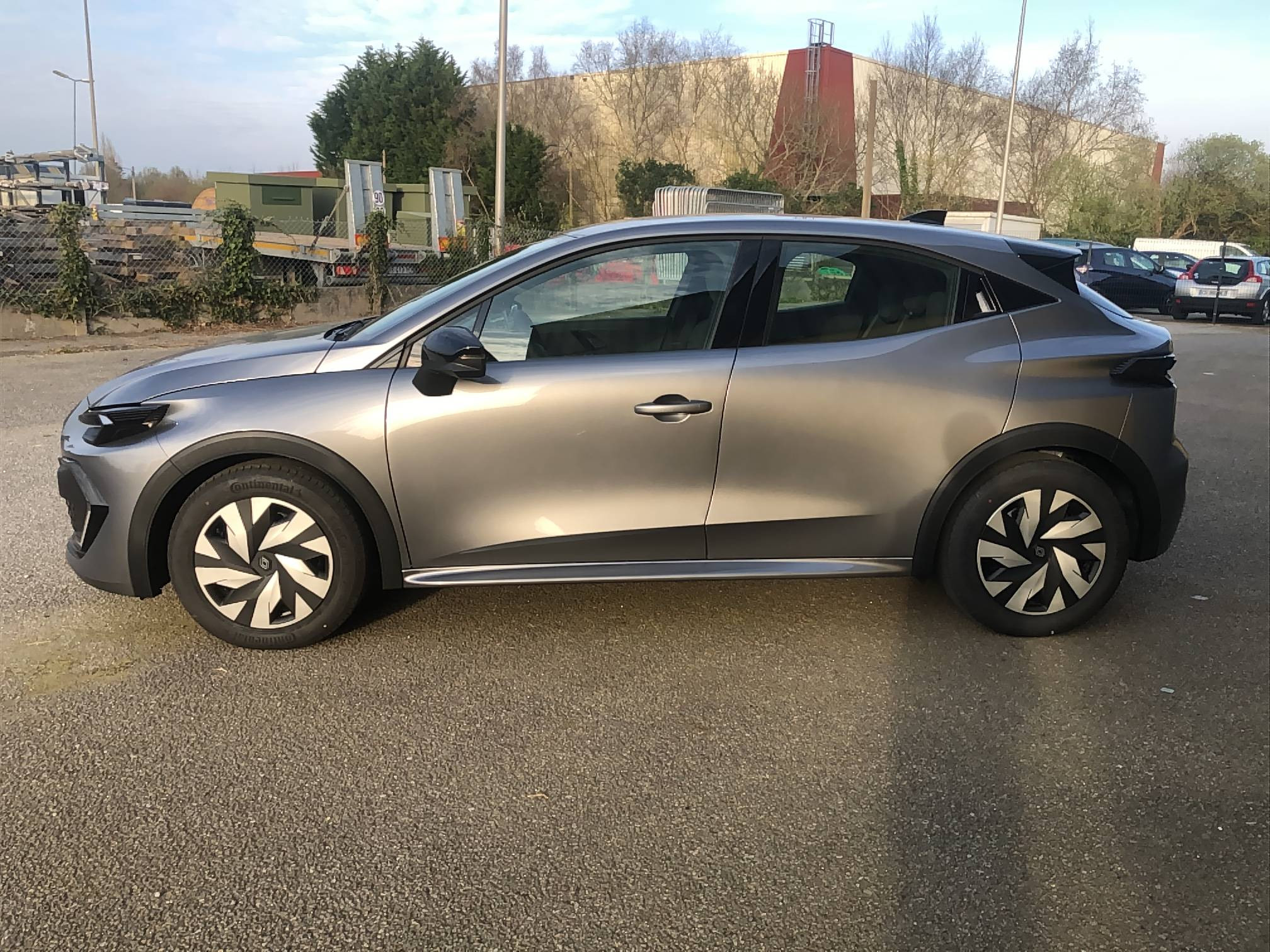 Vente en ligne Renault Clio 6 Clio E-Tech full hybrid 160 ch au prix de 24 490 €