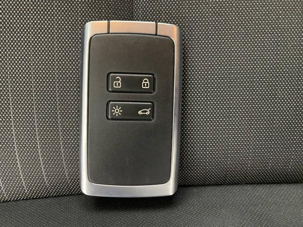 Vente en ligne Renault Arkana  mild hybrid 140 EDC FAP - 22 au prix de 21 250 €