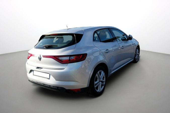 Vente en ligne Renault Megane 4 Mégane IV Berline Blue dCi 115 au prix de 11 290 €