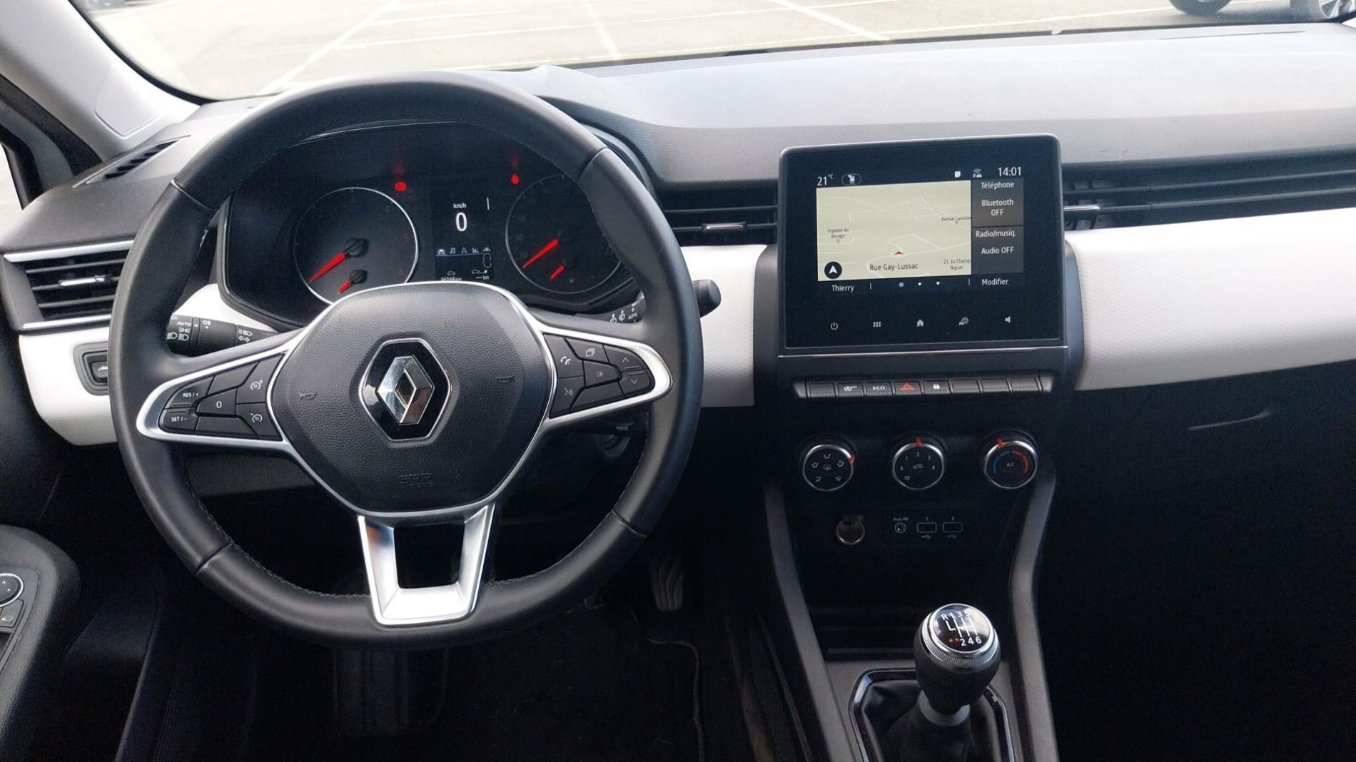 Vente en ligne Renault Clio 5 Clio Blue dCi 100 au prix de 14 990 €