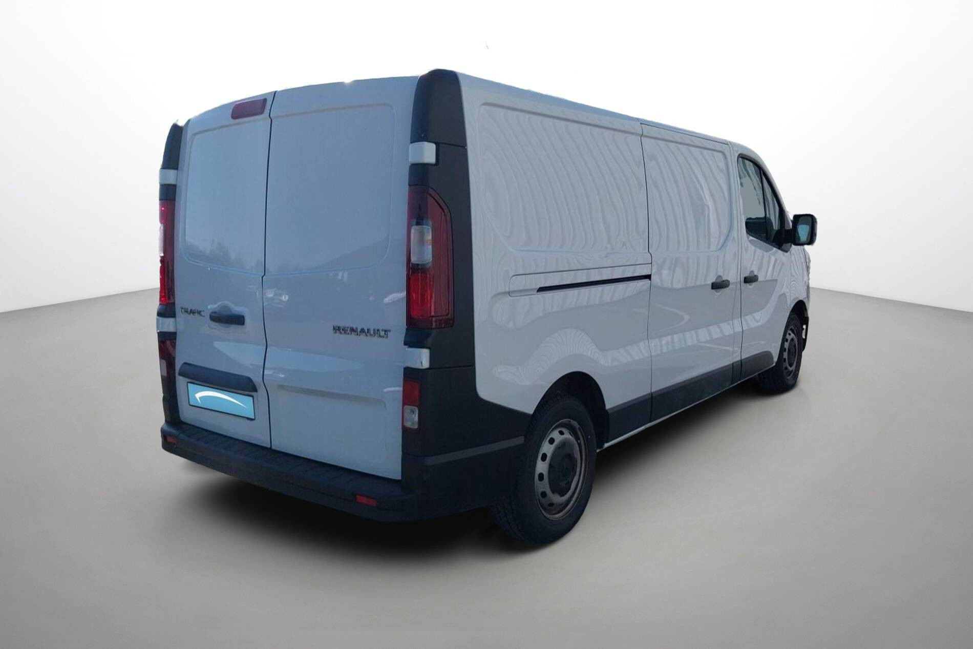 Vente en ligne Renault Trafic 3 Fourgon TRAFIC FGN L2H1 3000 KG BLUE DCI 130 au prix de 19 990 €