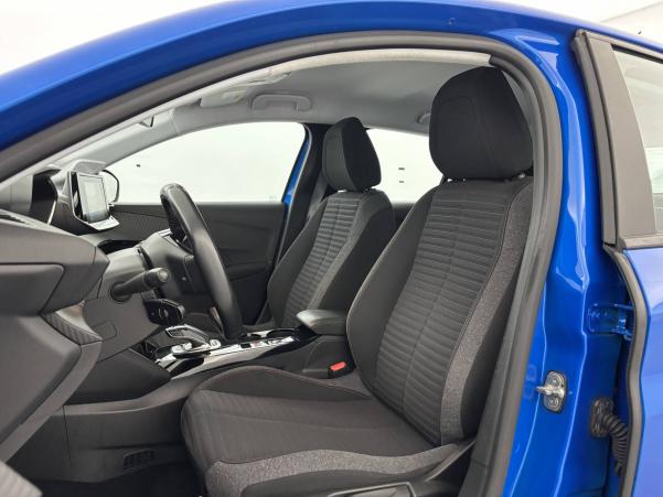 Vente en ligne Peugeot E-208  50 kWh 136ch au prix de 12 970 €