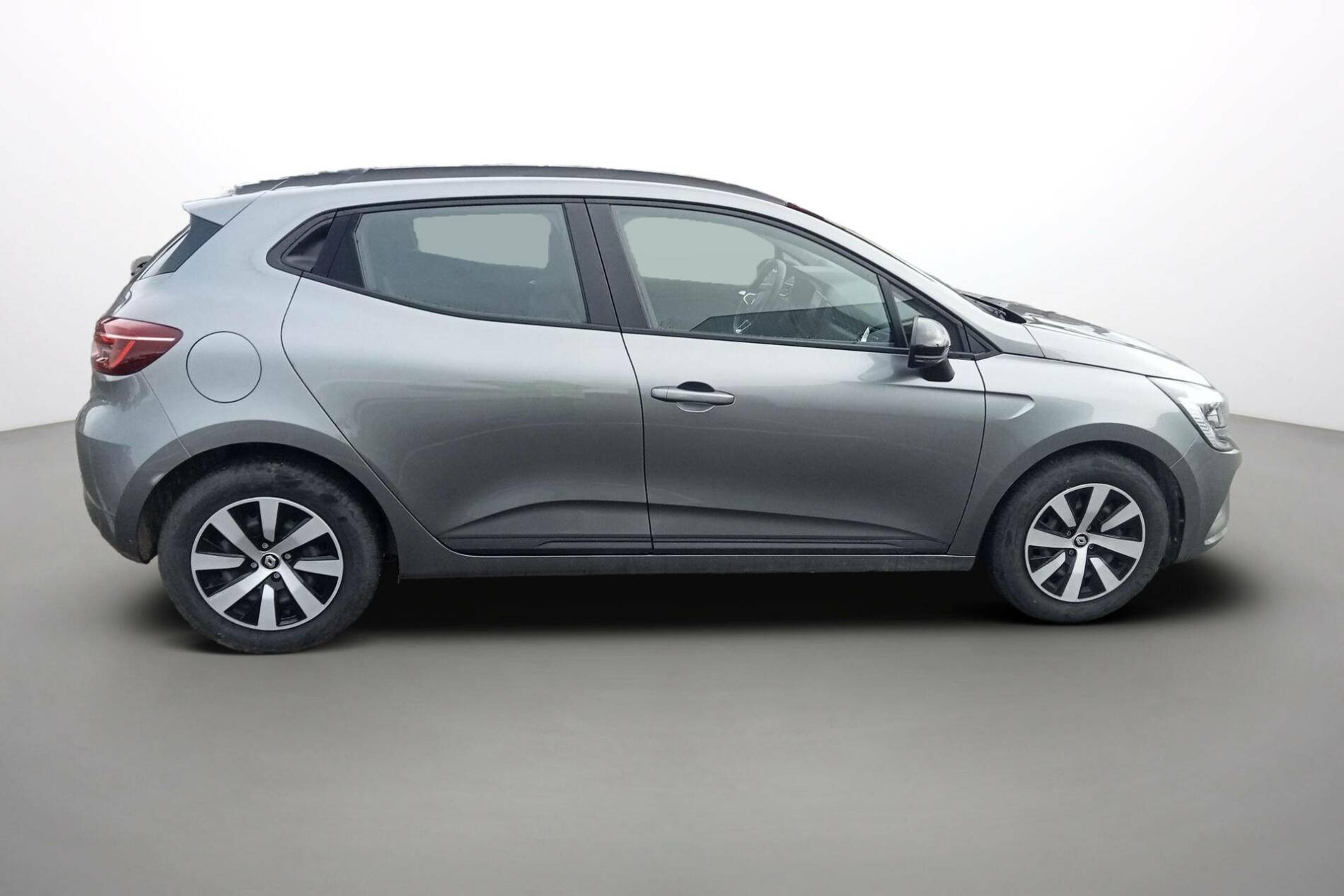 Vente en ligne Renault Clio 5 Clio TCe 90 au prix de 15 290 €