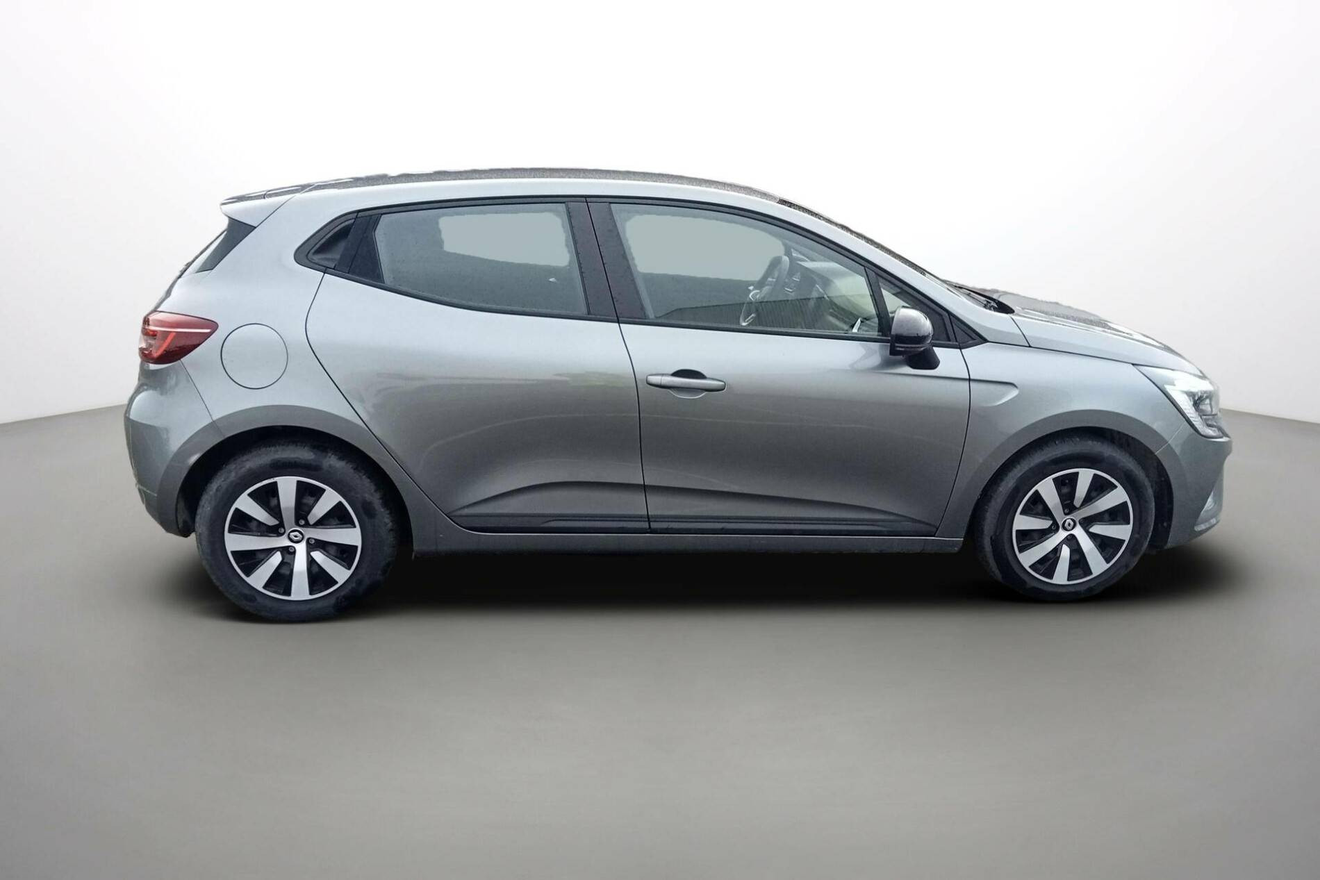 Vente en ligne Renault Clio 5 Clio TCe 90 au prix de 14 790 €