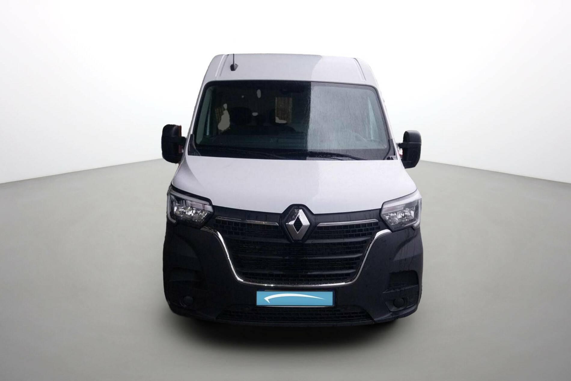 Vente en ligne Renault Master Fourgon MASTER FGN TRAC F3500 L2H2 BLUE DCI 135 au prix de 29 990 €