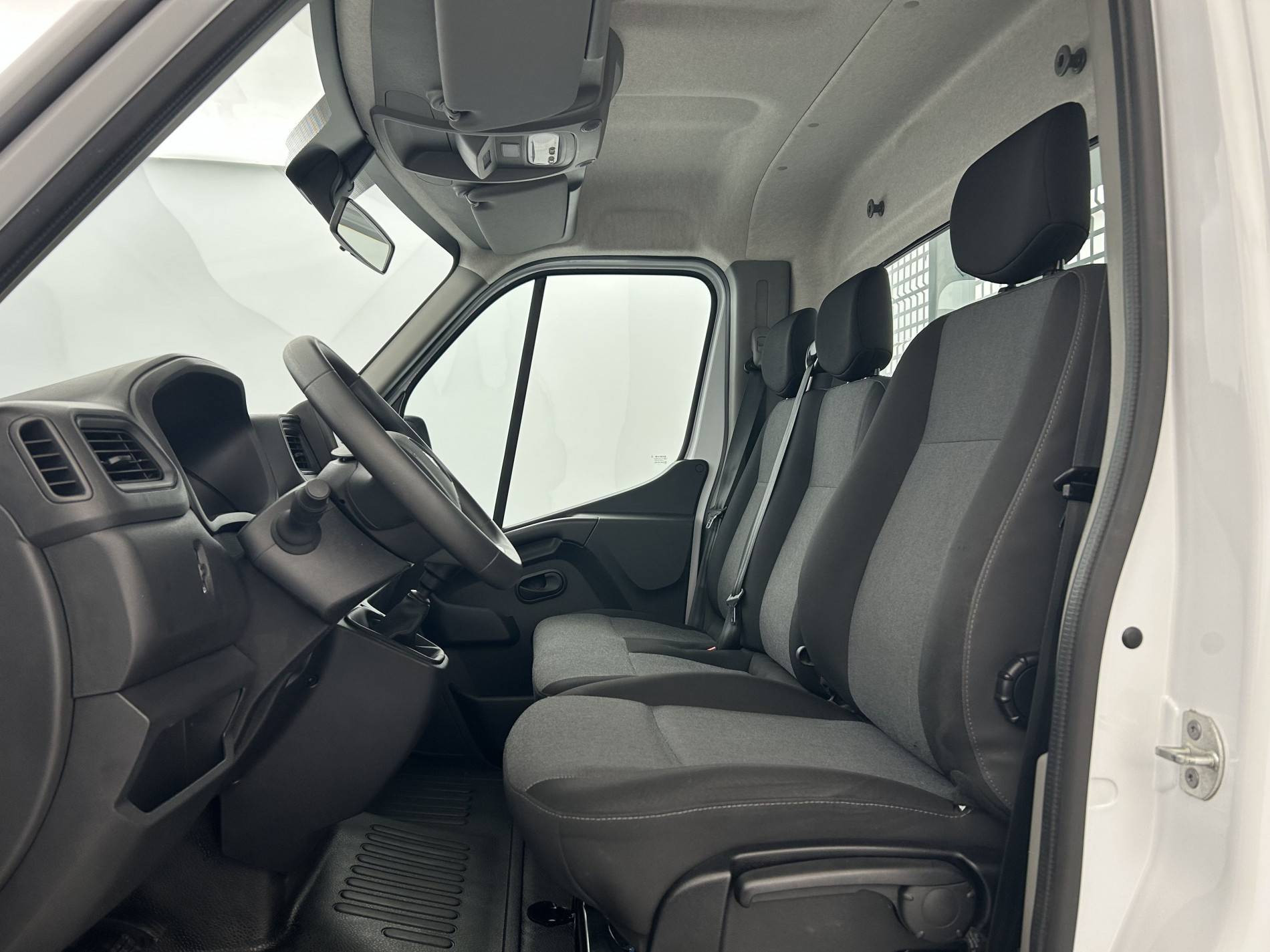 Vente en ligne Renault Master 3 Châssis Cabine MASTER BENNE CC PROP RJ3500 L2 PAFC BLUE DCI 130 EURO VI au prix de 33 990 €
