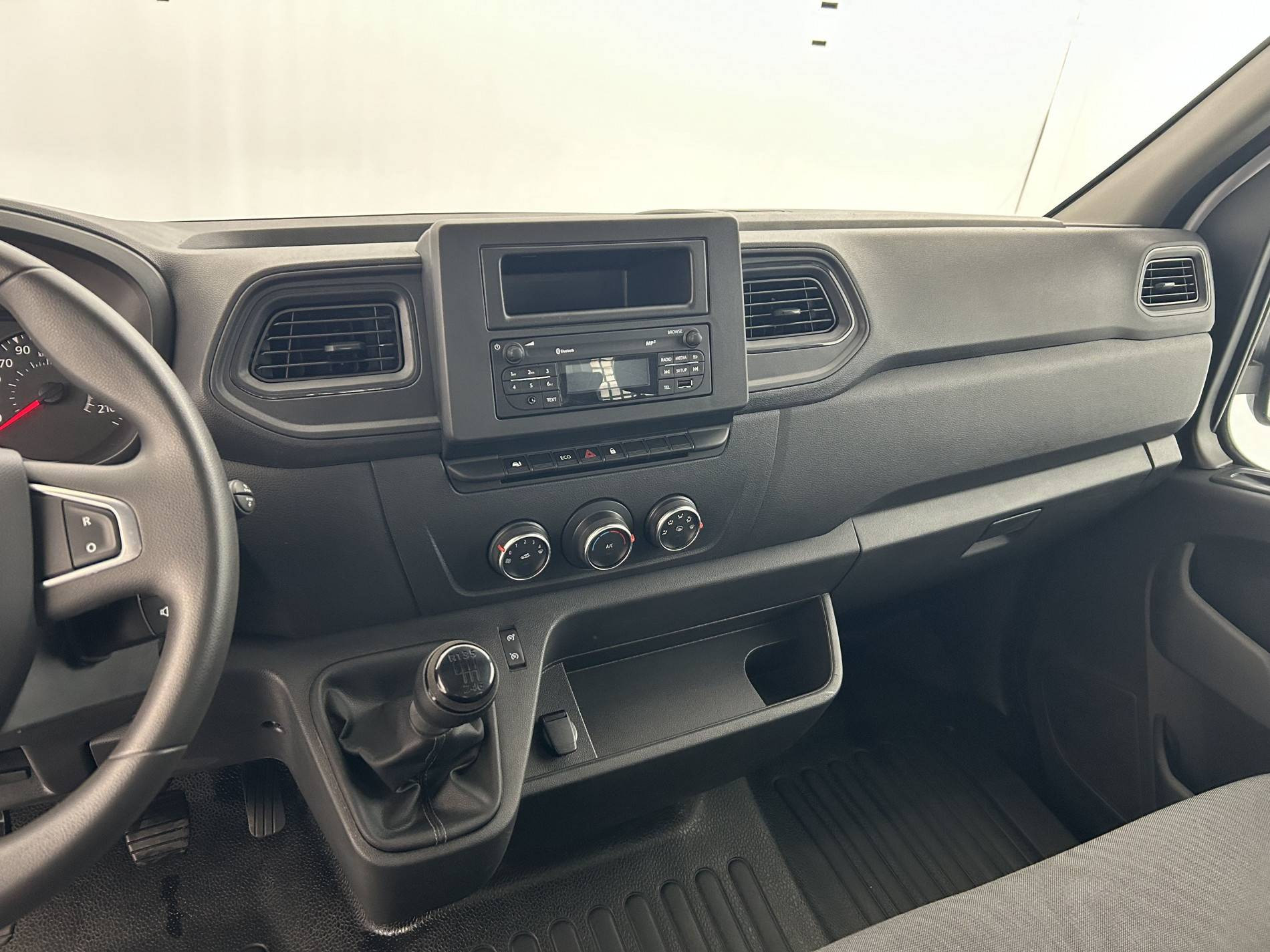 Vente en ligne Renault Master 3 Châssis Cabine MASTER BENNE CC PROP RJ3500 L2 PAFC BLUE DCI 130 EURO VI au prix de 33 990 €