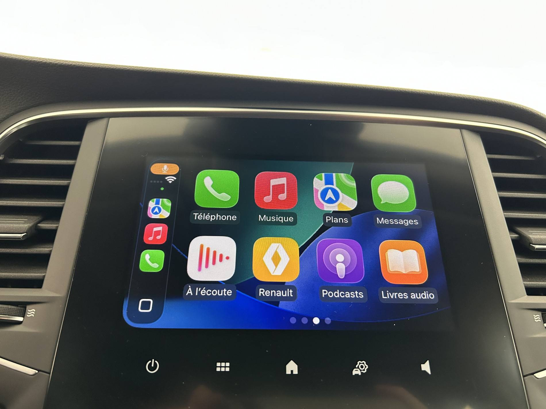 Vente en ligne Renault Megane 4 Mégane IV Berline Blue dCi 115 - 21B au prix de 16 990 €