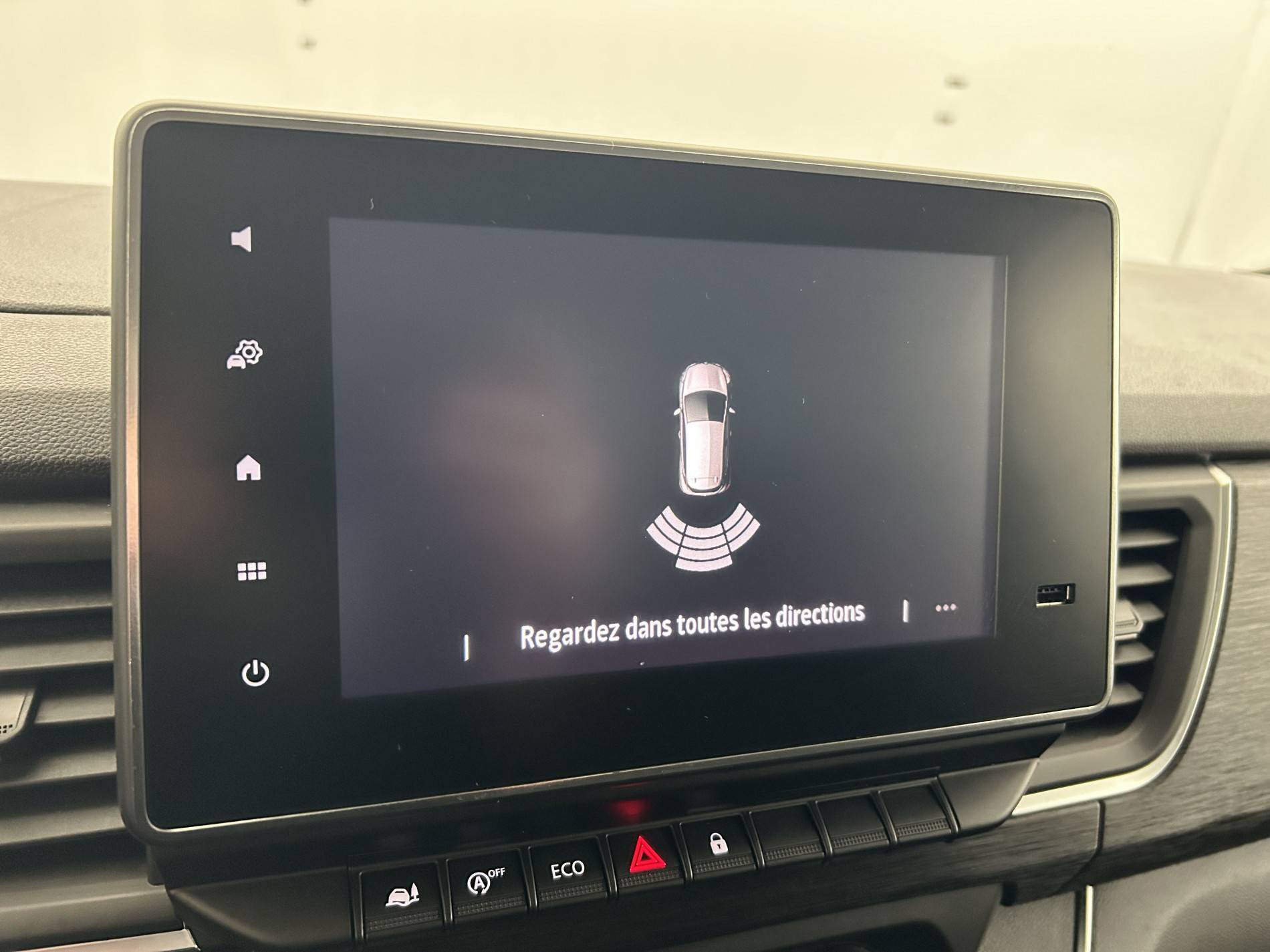 Vente en ligne Renault Trafic 3 Fourgon TRAFIC FGN L2H1 3000 KG BLUE DCI 130 au prix de 21 890 €