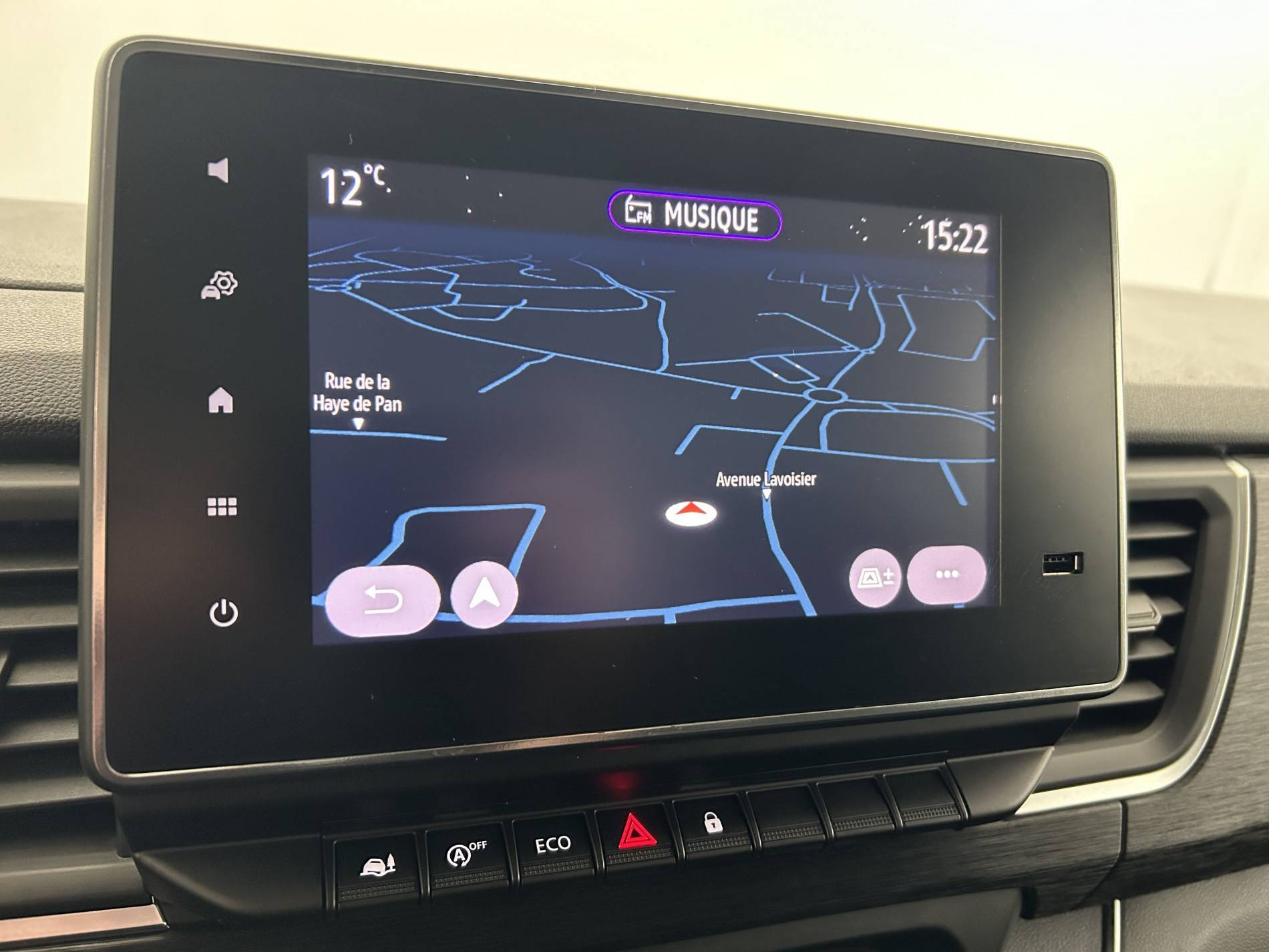 Vente en ligne Renault Trafic 3 Fourgon TRAFIC FGN L2H1 3000 KG BLUE DCI 130 au prix de 21 890 €