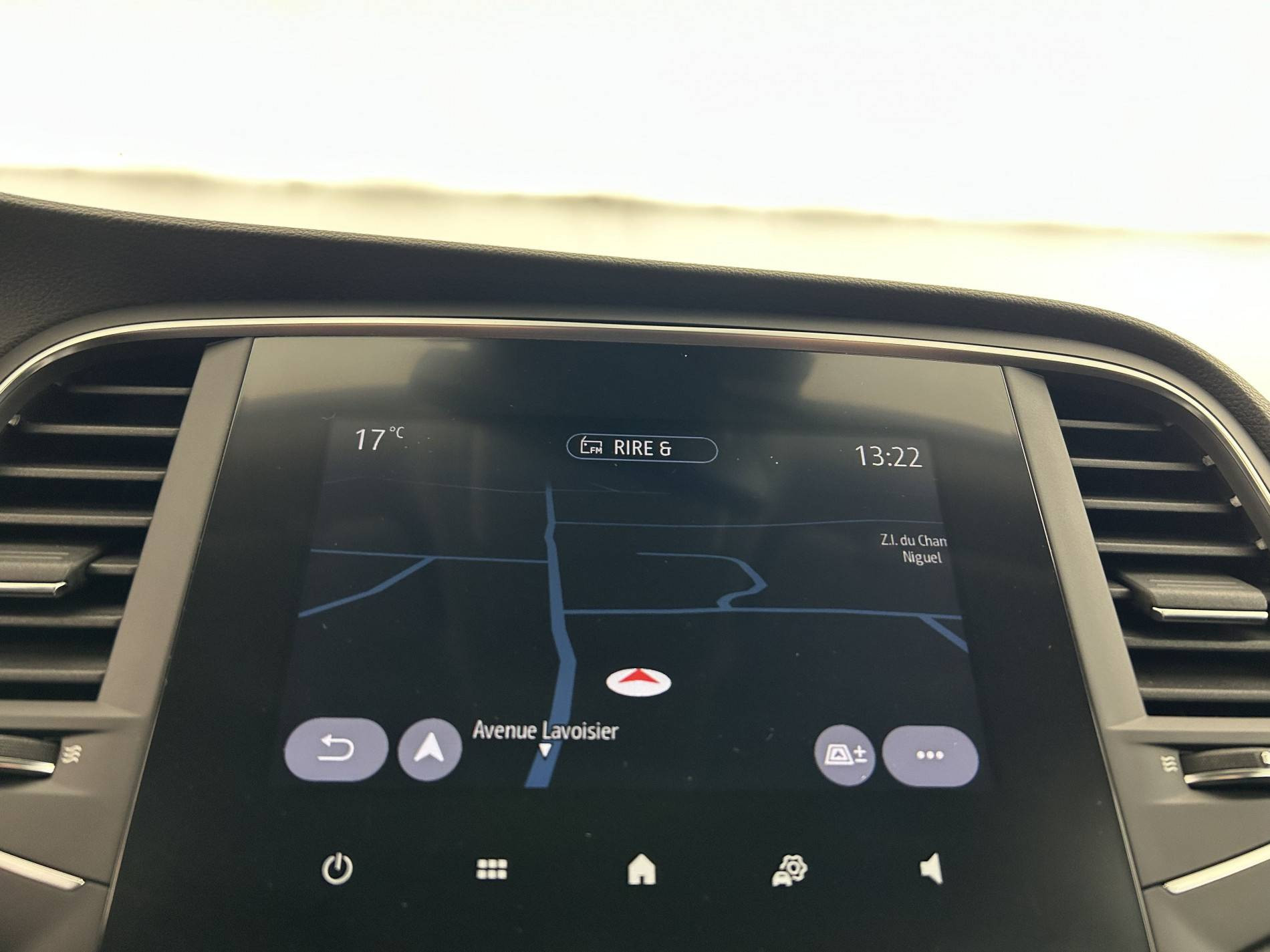 Vente en ligne Renault Megane 4 Mégane IV Berline Blue dCi 115 - 21B au prix de 16 990 €