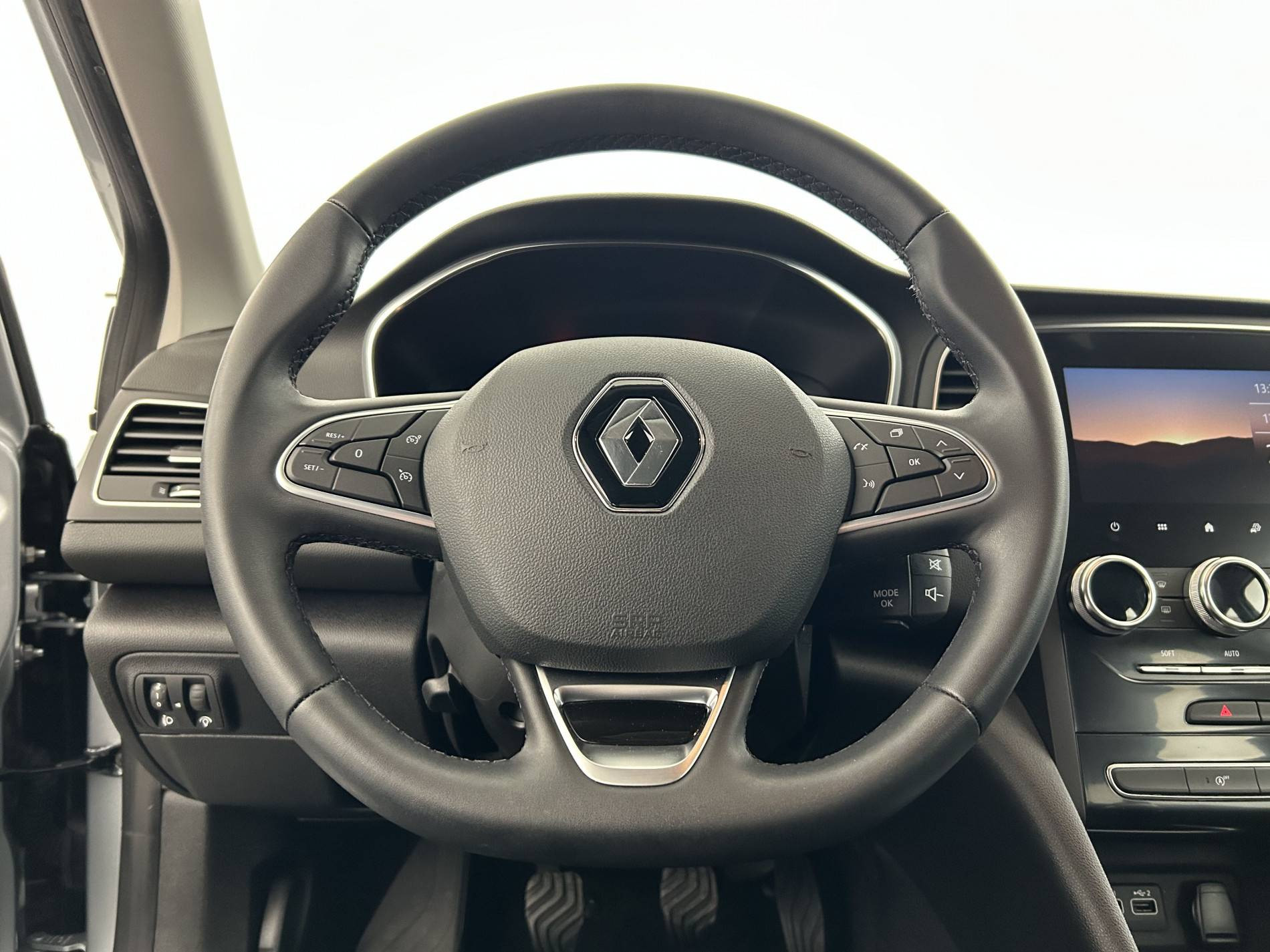 Vente en ligne Renault Megane 4 Mégane IV Berline Blue dCi 115 - 21B au prix de 16 990 €