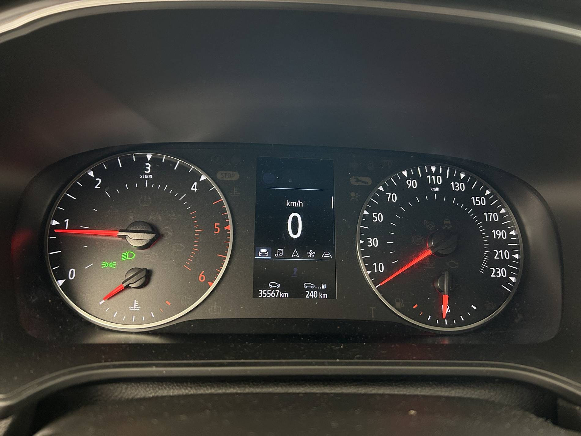 Vente en ligne Renault Megane 4 Mégane IV Berline Blue dCi 115 - 21B au prix de 16 990 €