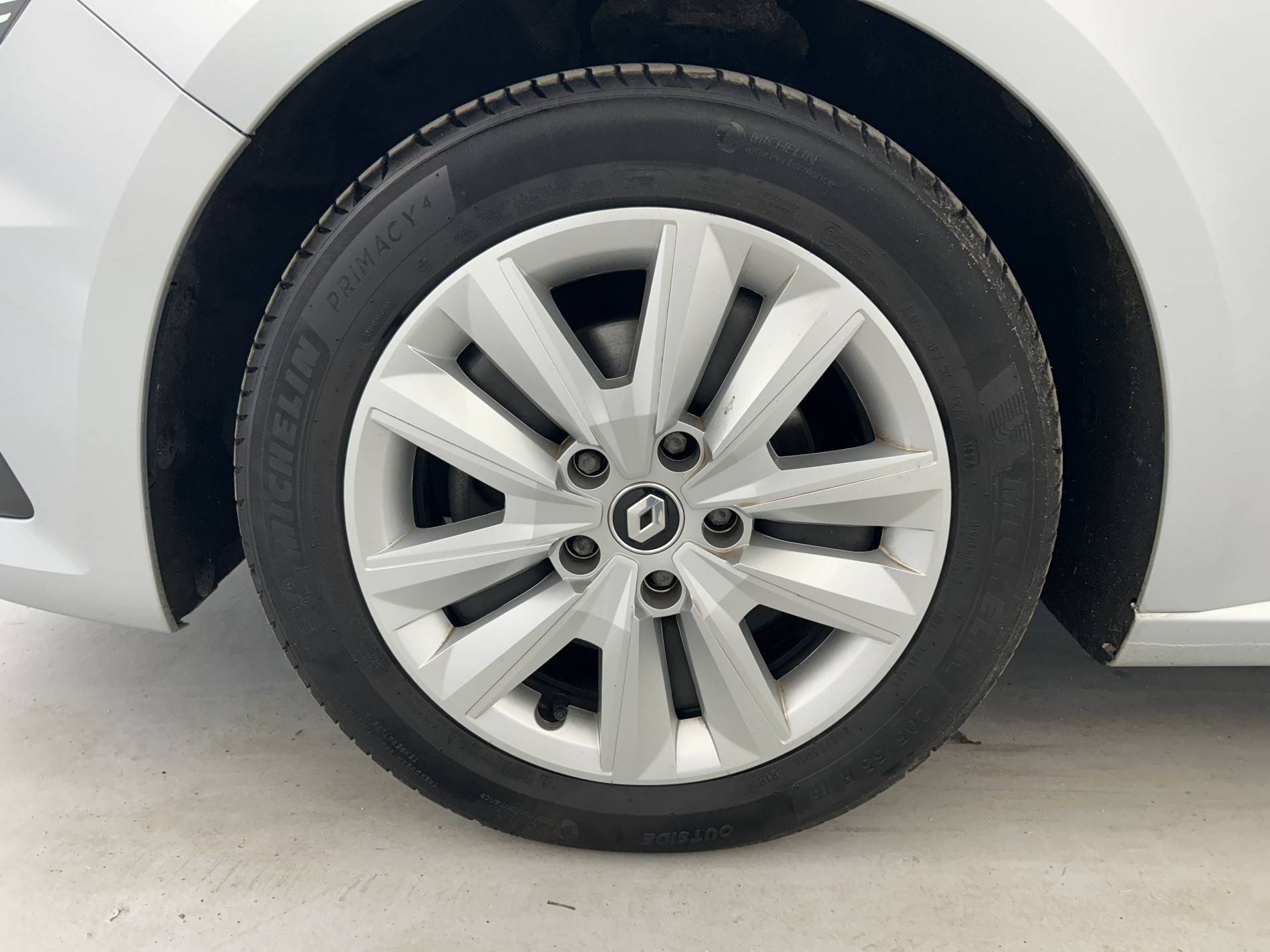 Vente en ligne Renault Megane 4 Mégane IV Berline Blue dCi 115 - 21B au prix de 16 990 €